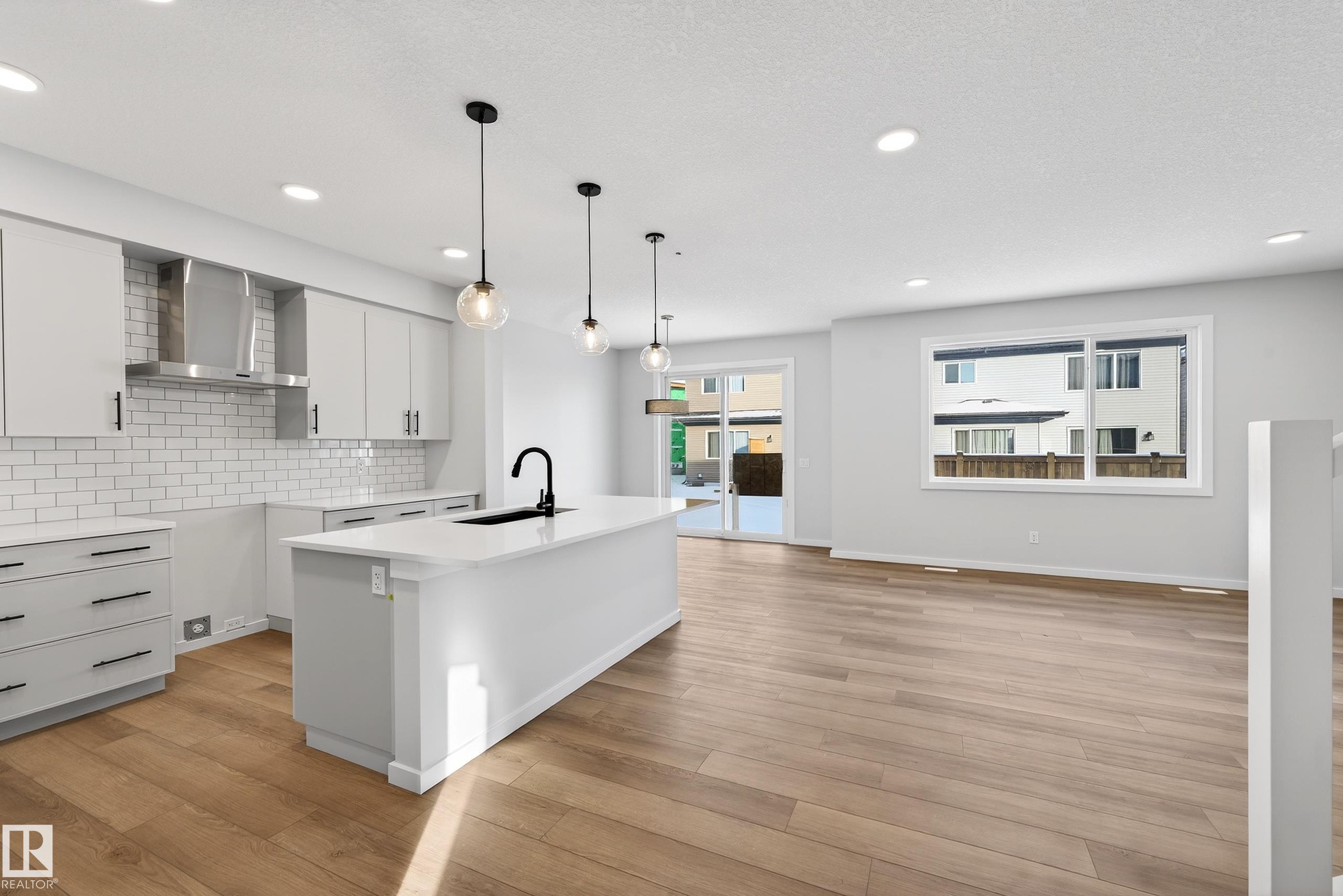 2251 194 Street NW, River's Edge, Edmonton