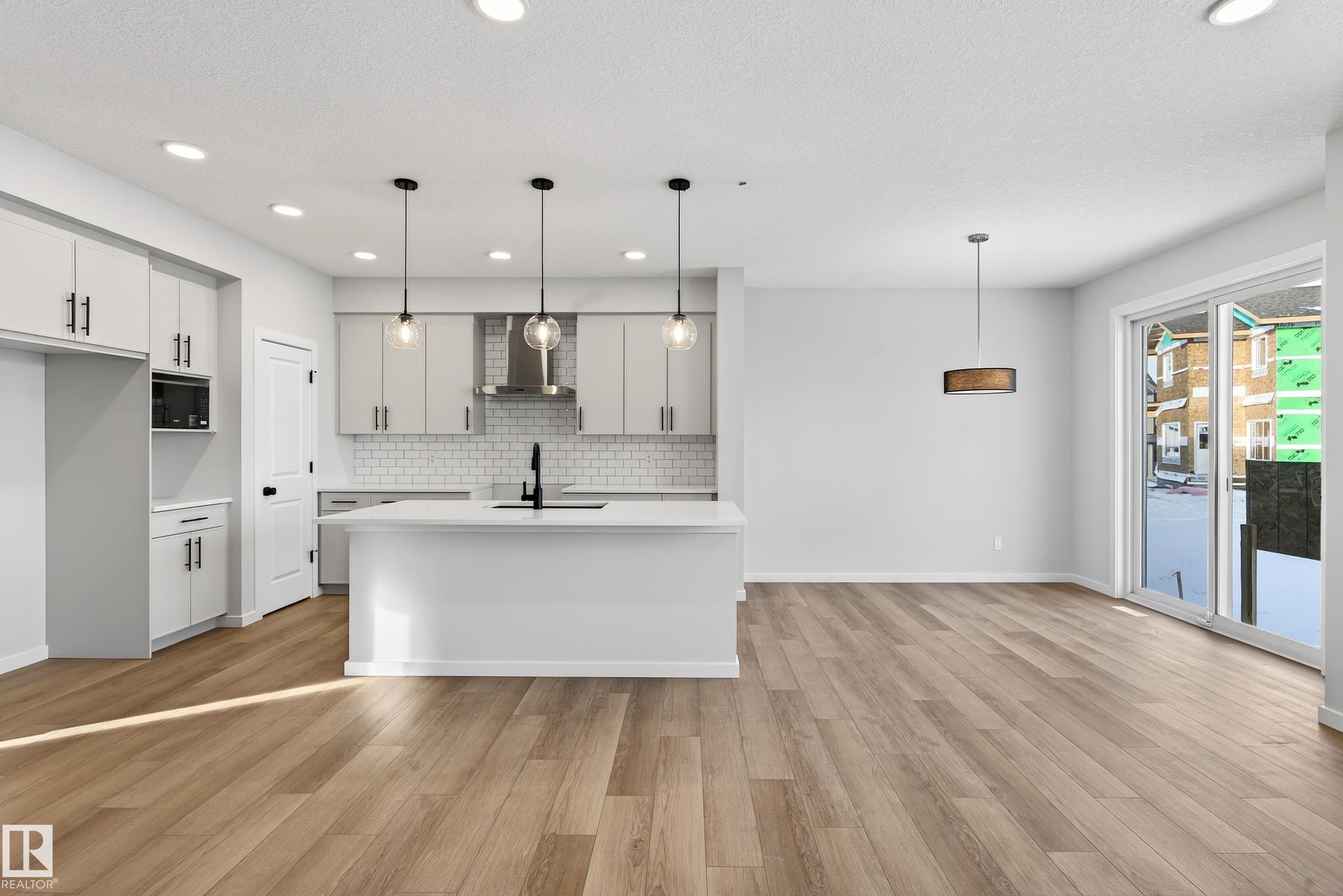 2251 194 Street NW, River's Edge, Edmonton