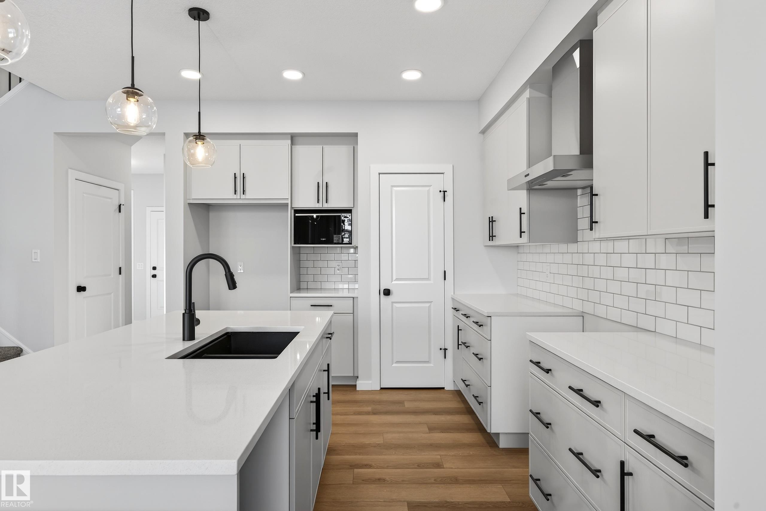 2251 194 Street NW, River's Edge, Edmonton