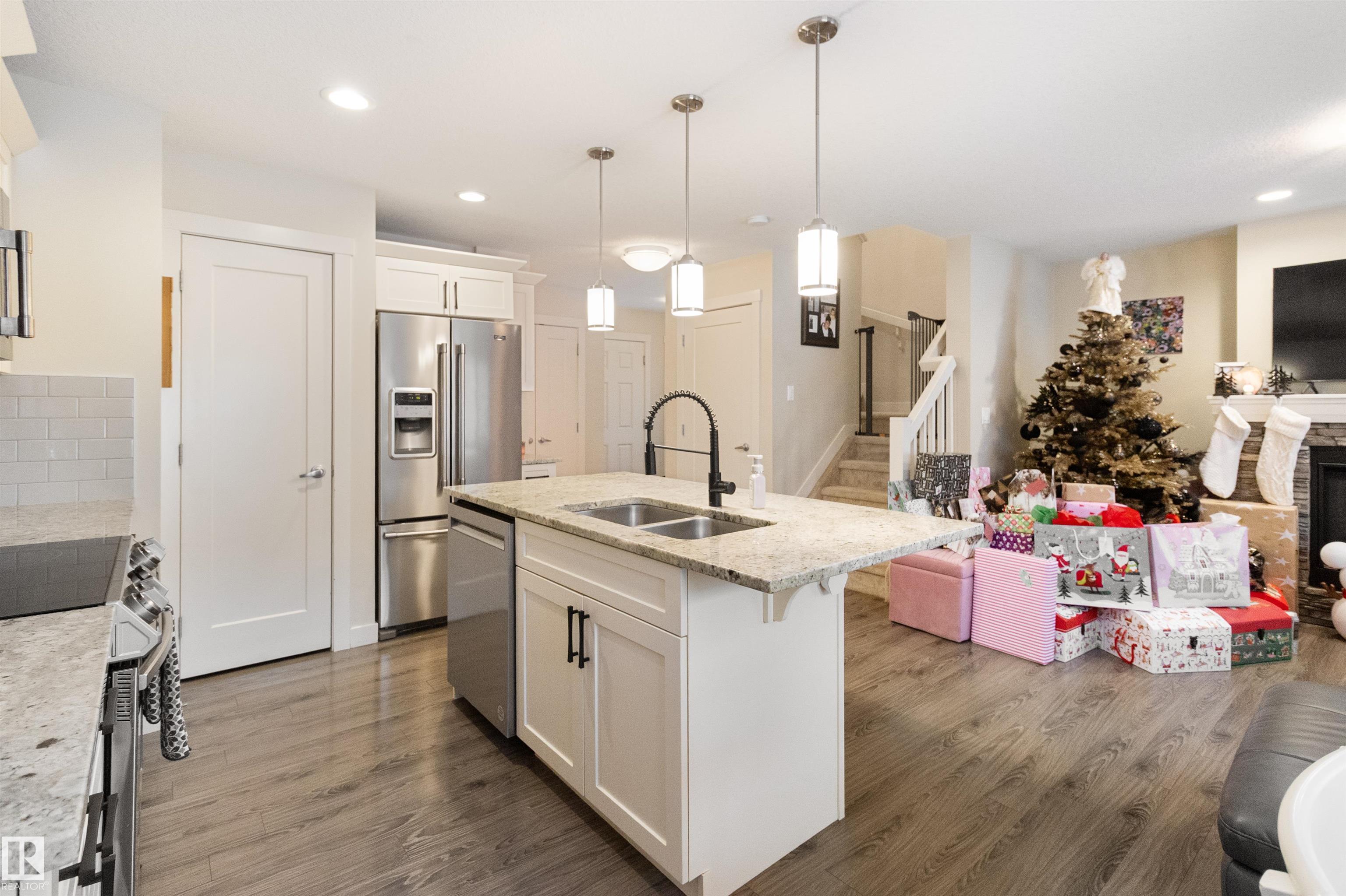 Photo 14 at 41 - 21 Augustine Crescent, Aspen Trails, Sherwood Park