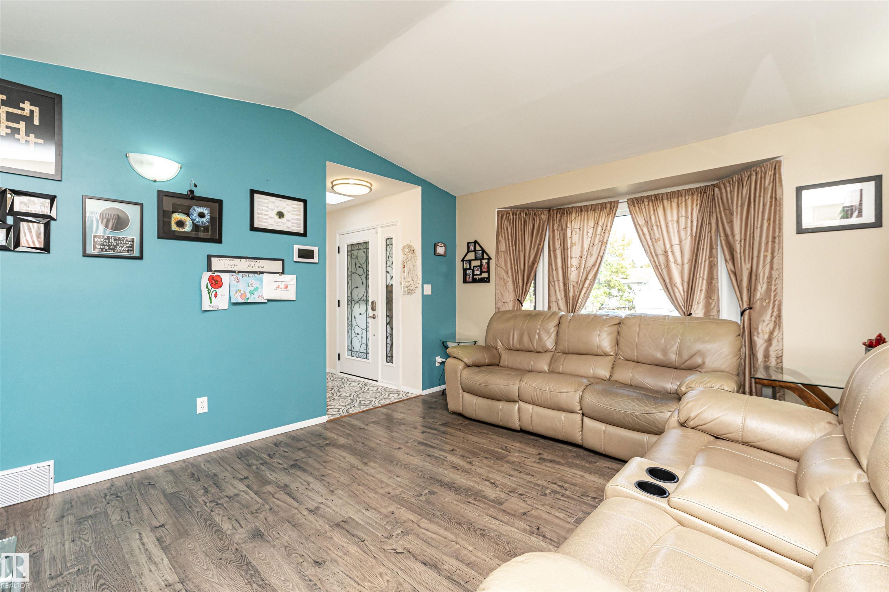 Photo 6 at 9007 102 Avenue, Sunshine Estates, Morinville