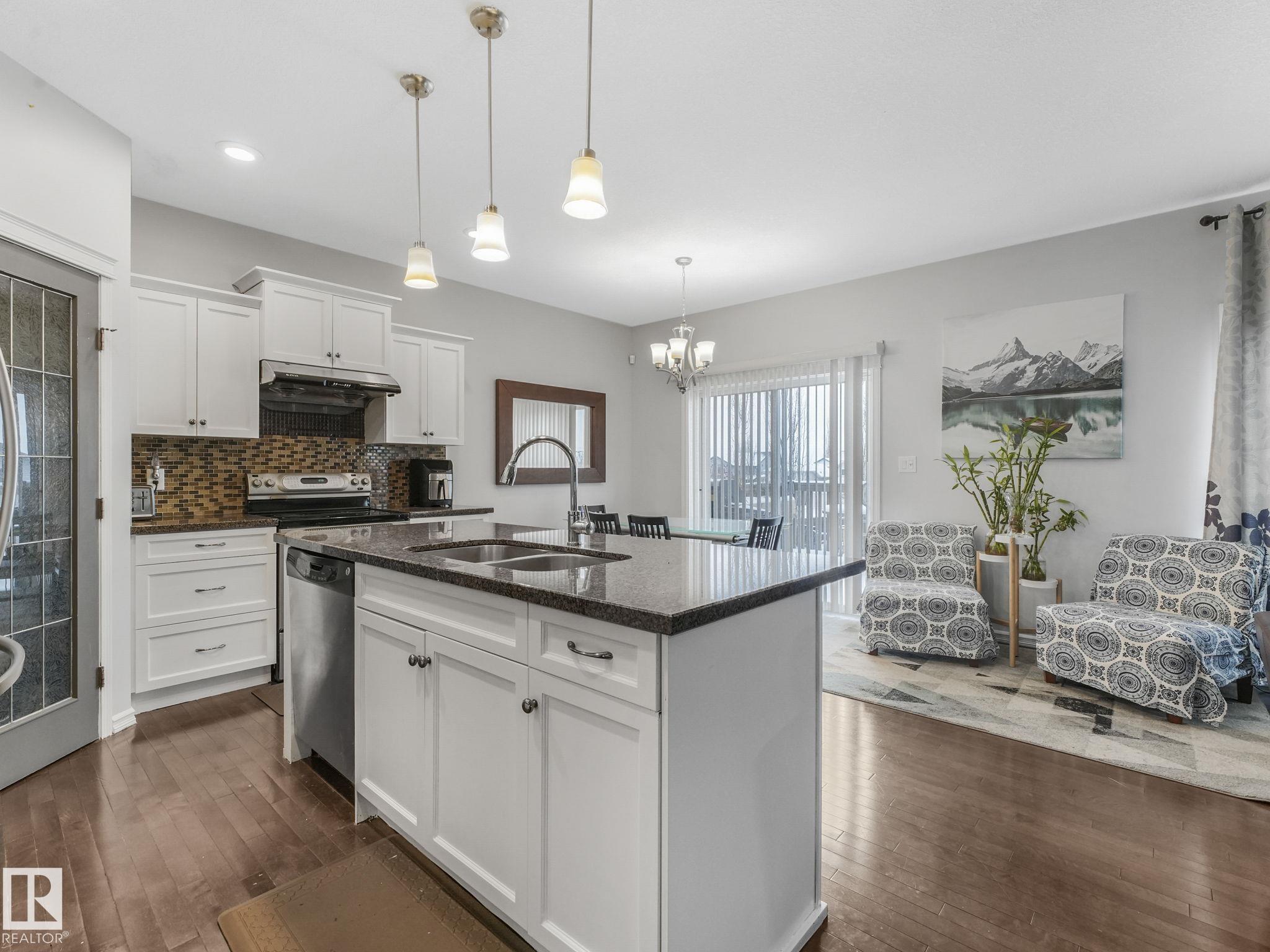 Photo 11 at 540 59 Street SW, Charlesworth, Edmonton