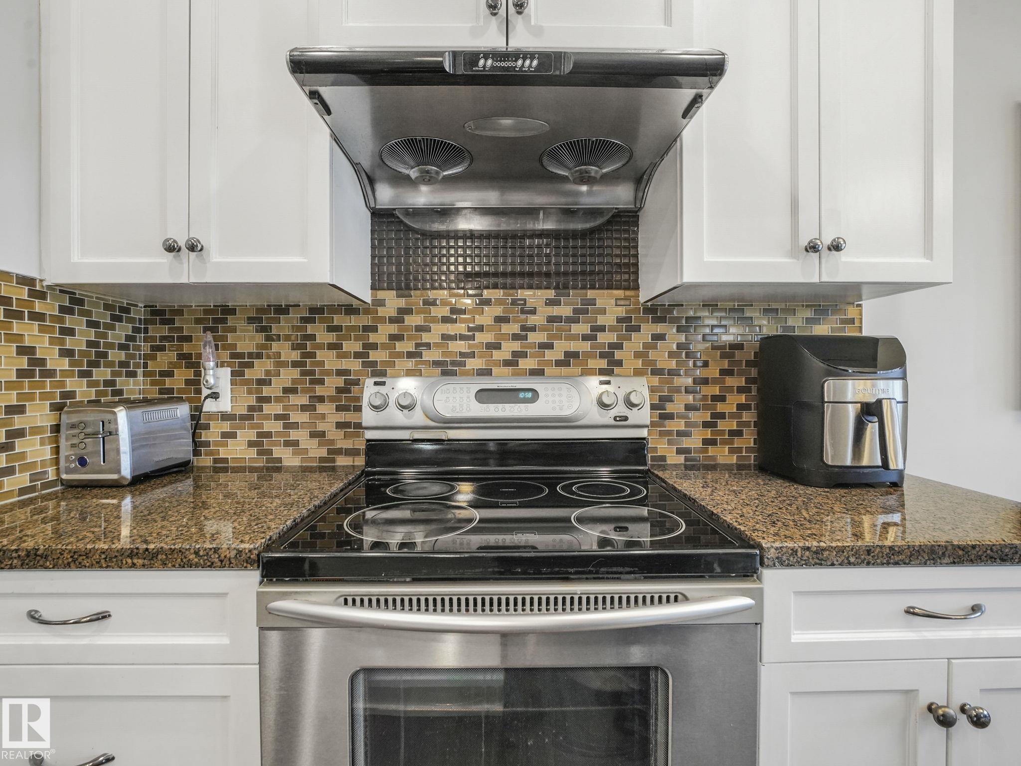 Photo 15 at 540 59 Street SW, Charlesworth, Edmonton