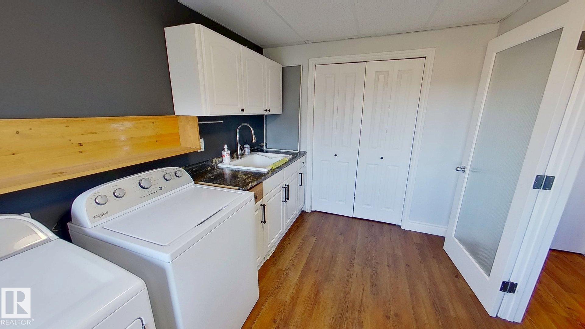 Photo 17 at 120 - 50434 Rge Rd 232, Hilltop Estate, Rural Leduc County