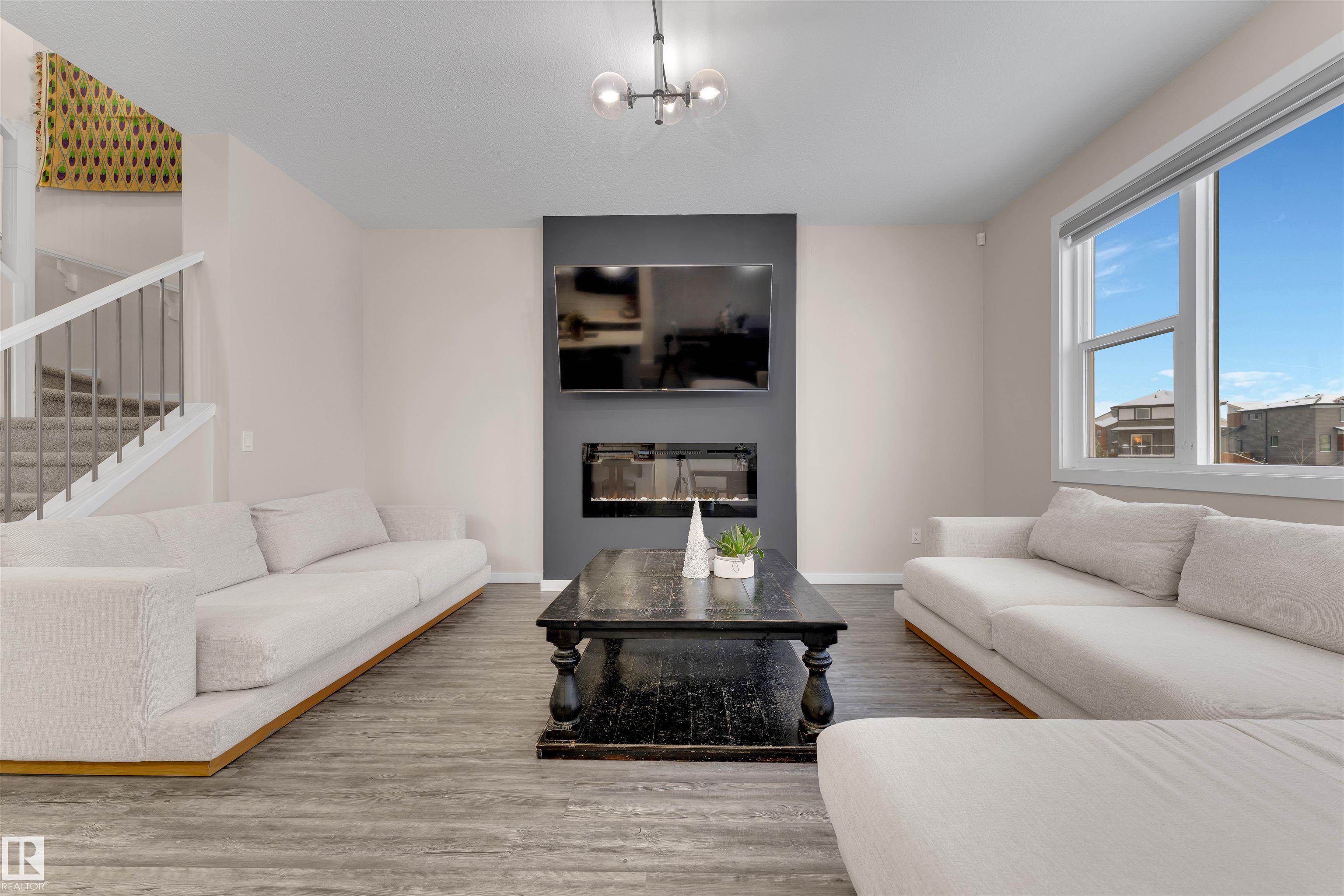 Picture for 2320 CHOKECHERRY CL SW