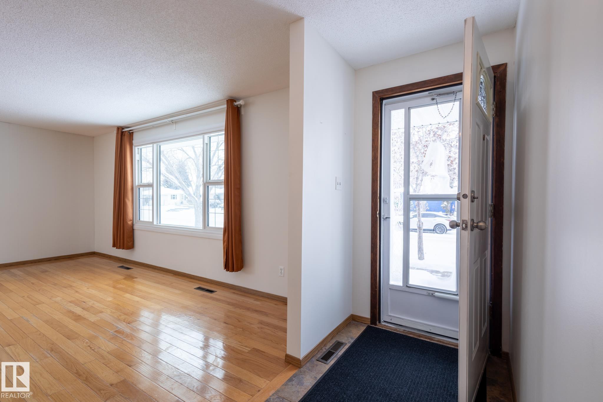 Picture for 14811 61A ST NW