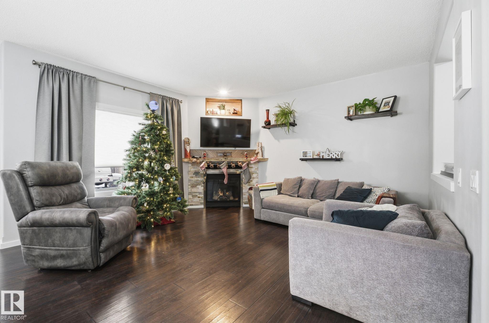 Photo 9 at 8209 14 Avenue SW, Summerside, Edmonton