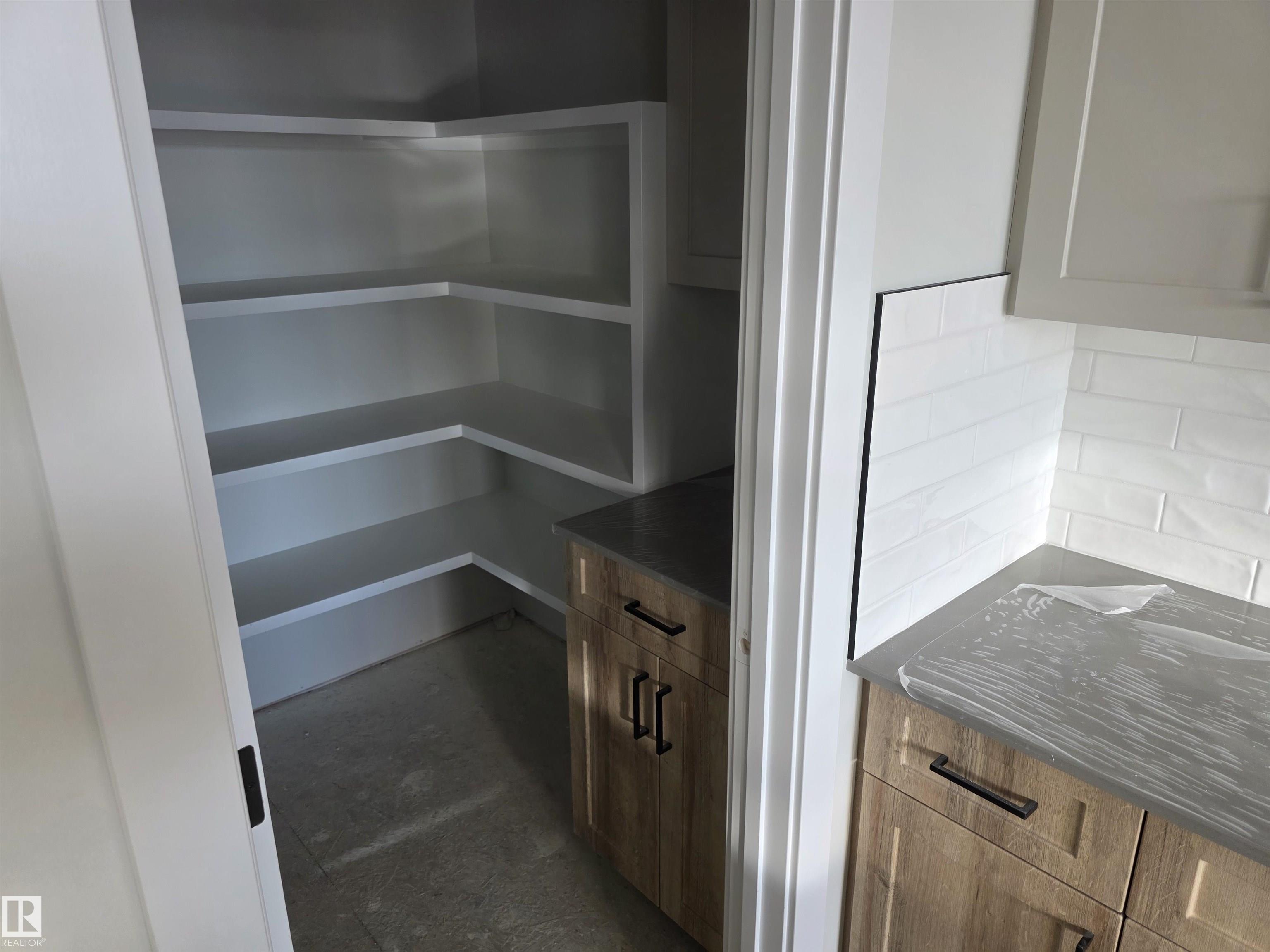 Photo 7 at 172 Caledon Crescent, Copperhaven, Spruce Grove