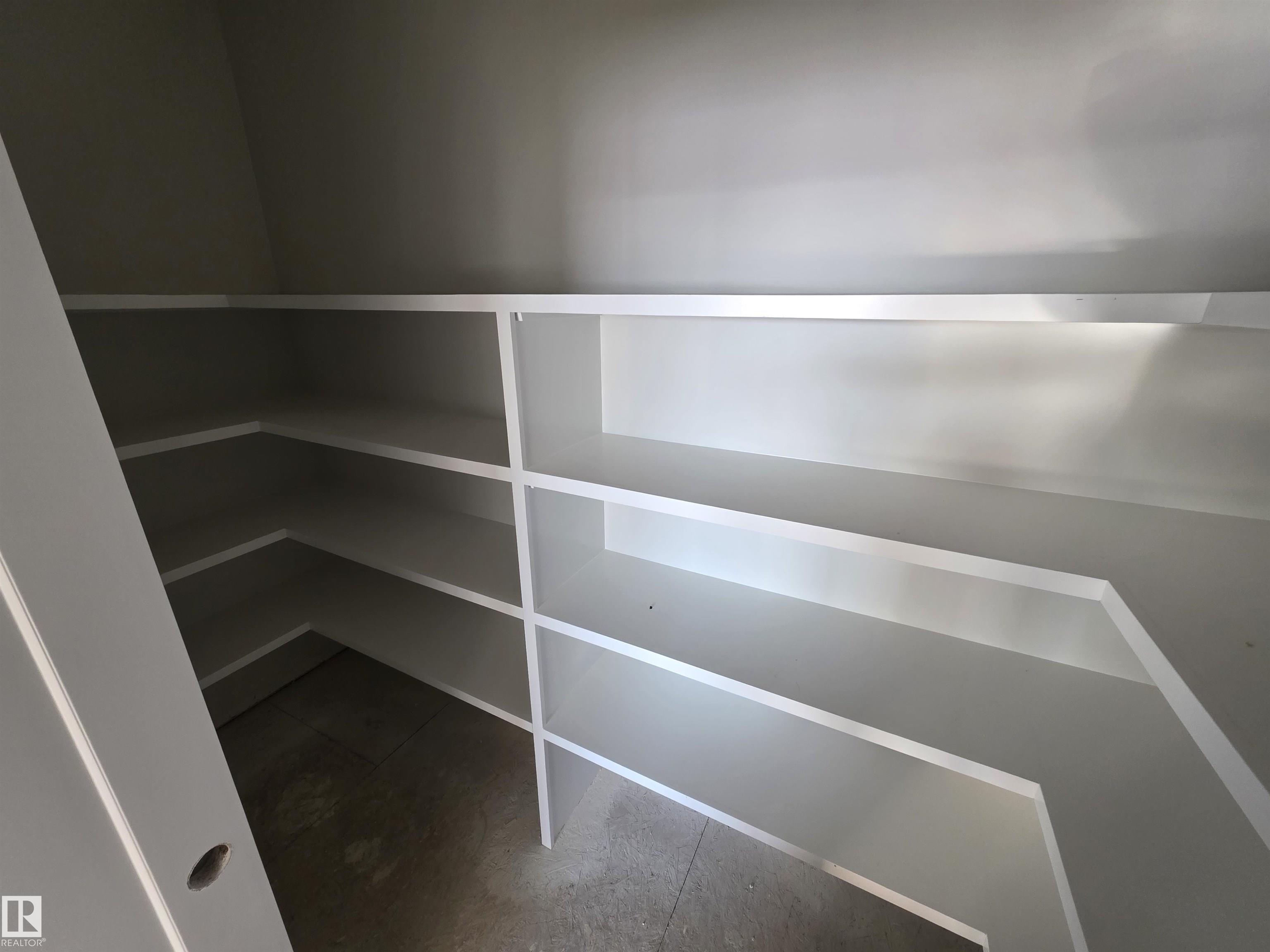 Photo 8 at 172 Caledon Crescent, Copperhaven, Spruce Grove