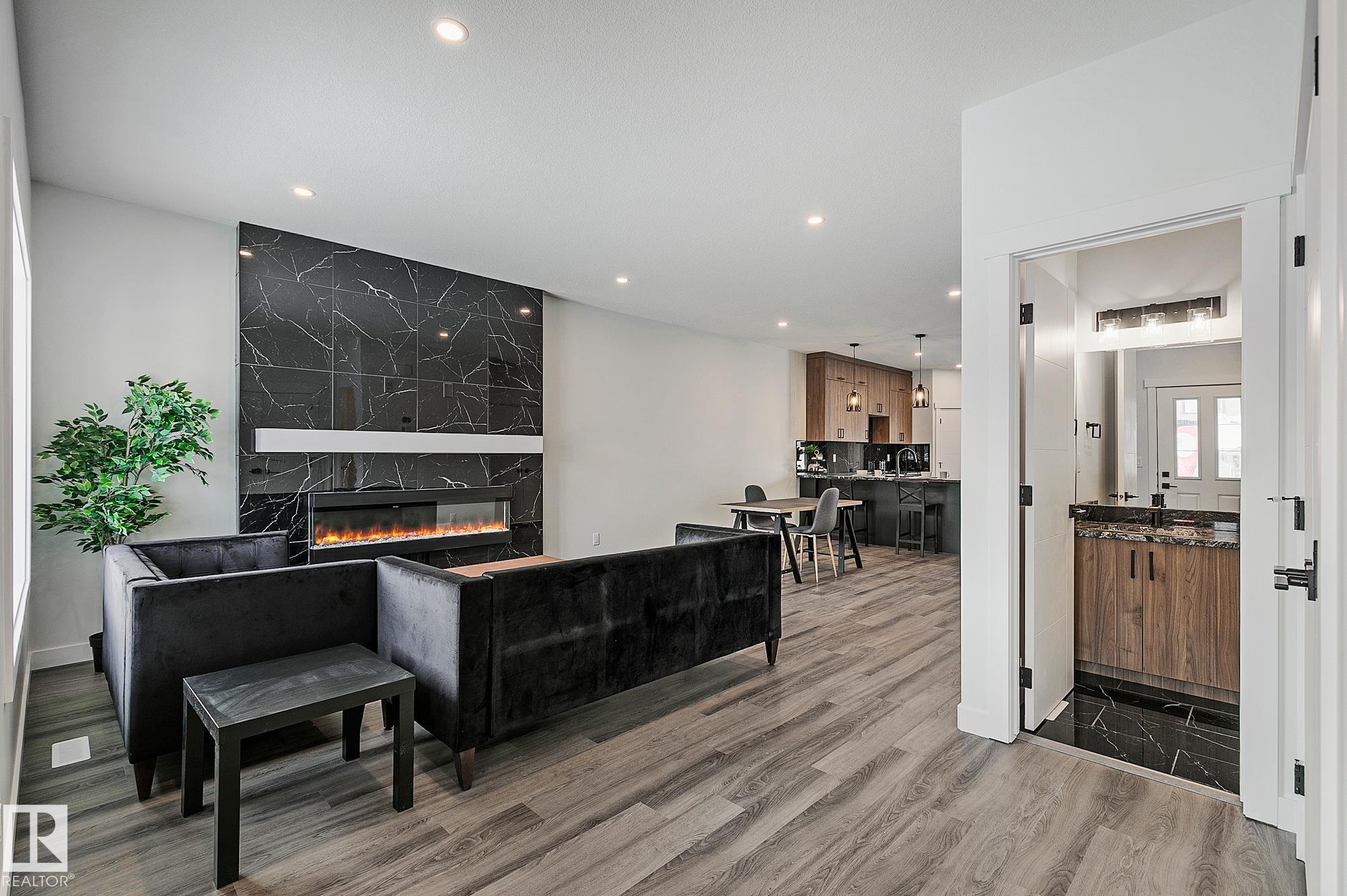 9831 107a Avenue, Morinville