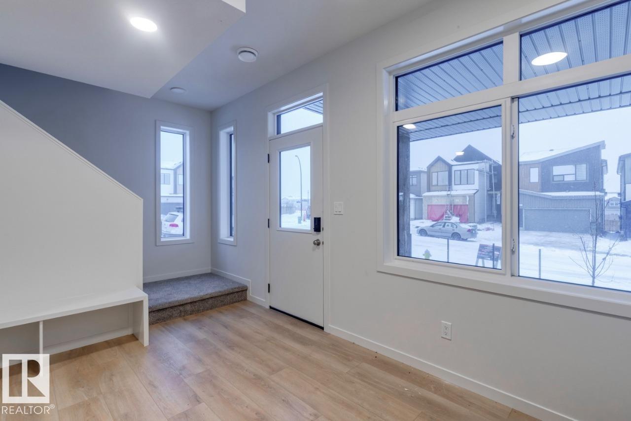 Picture for 467 33 ST SW