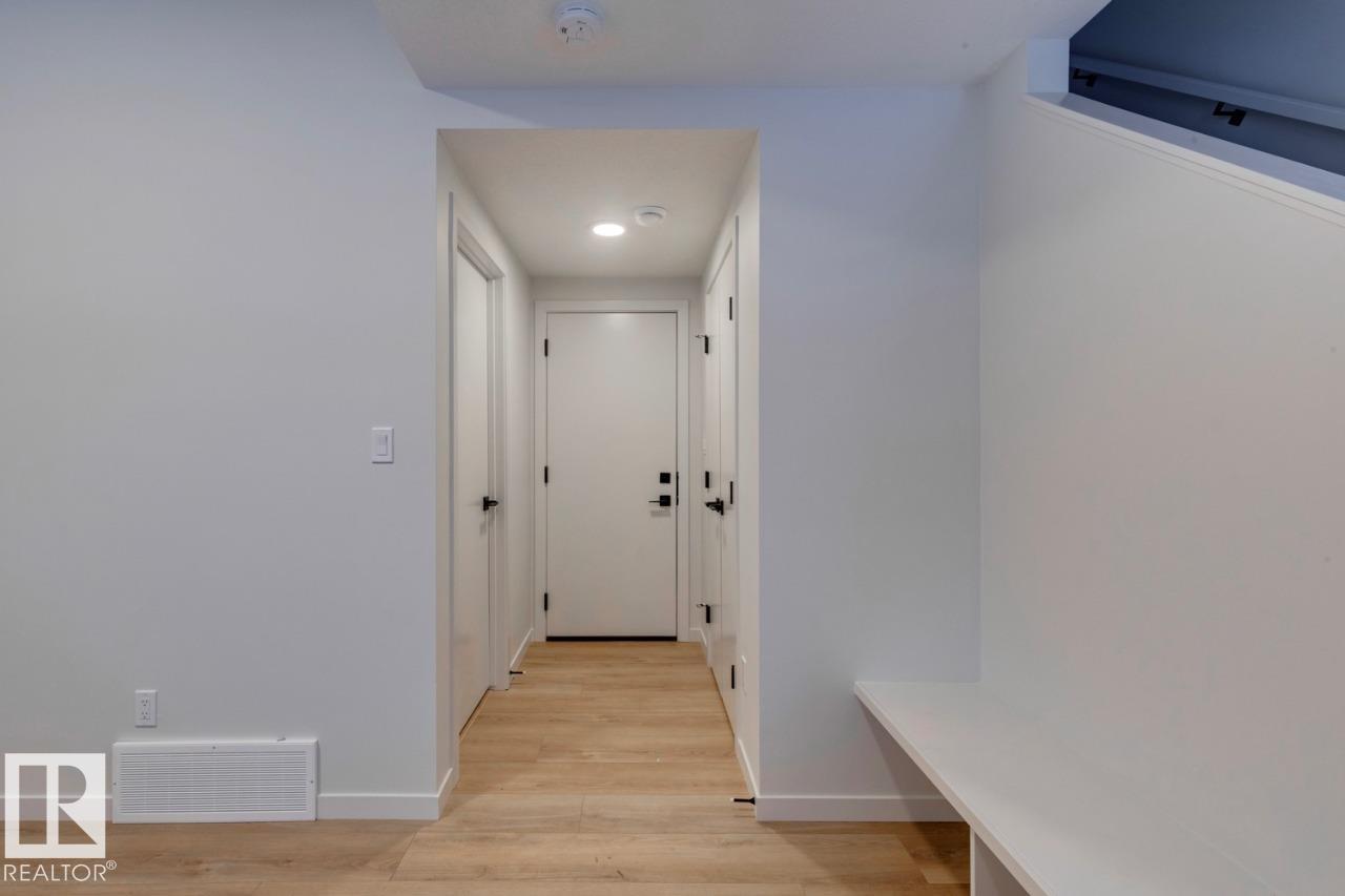 Picture for 467 33 ST SW