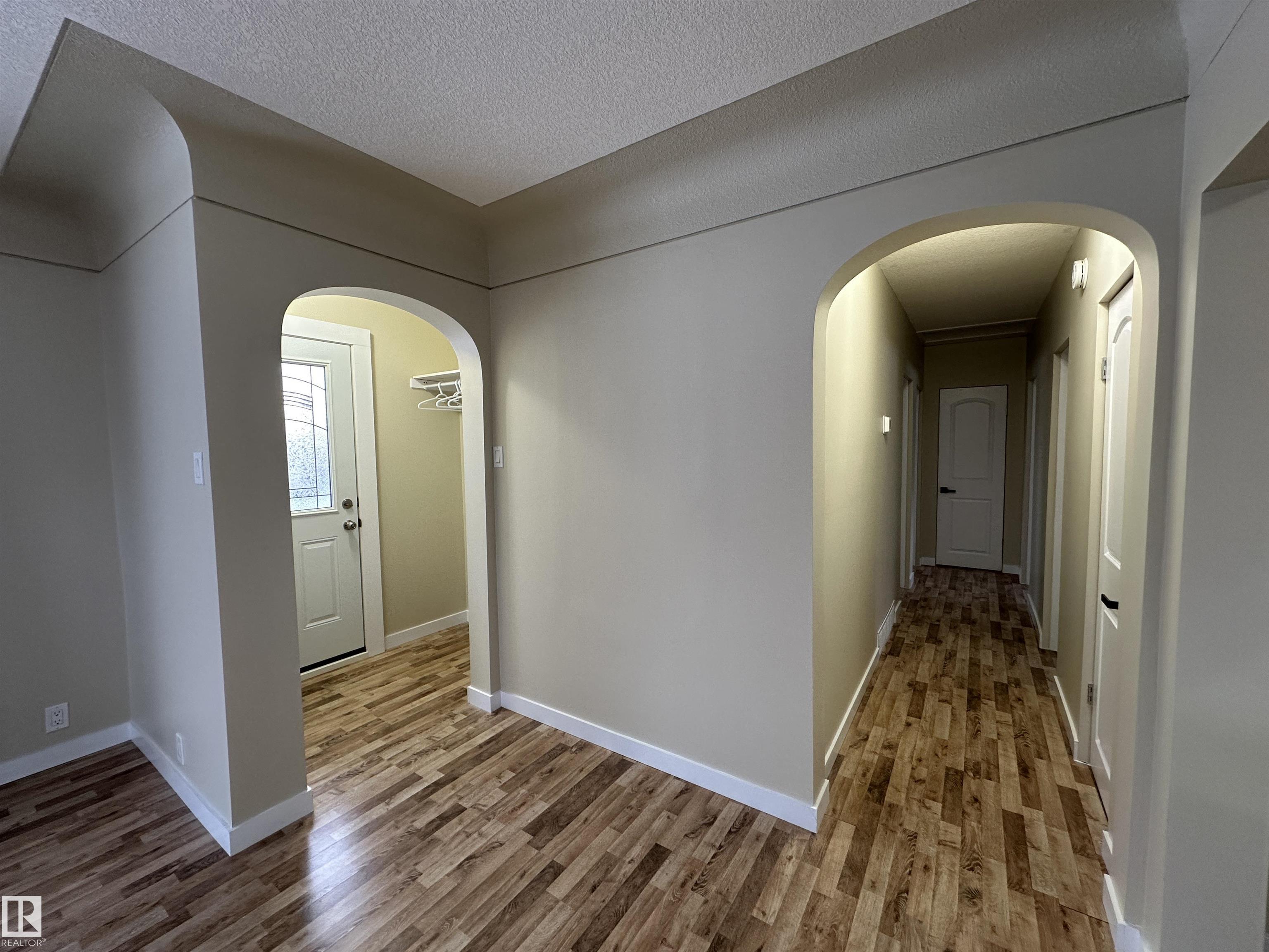 Photo 15 at 5203 51a Avenue, None, Rural Sturgeon County