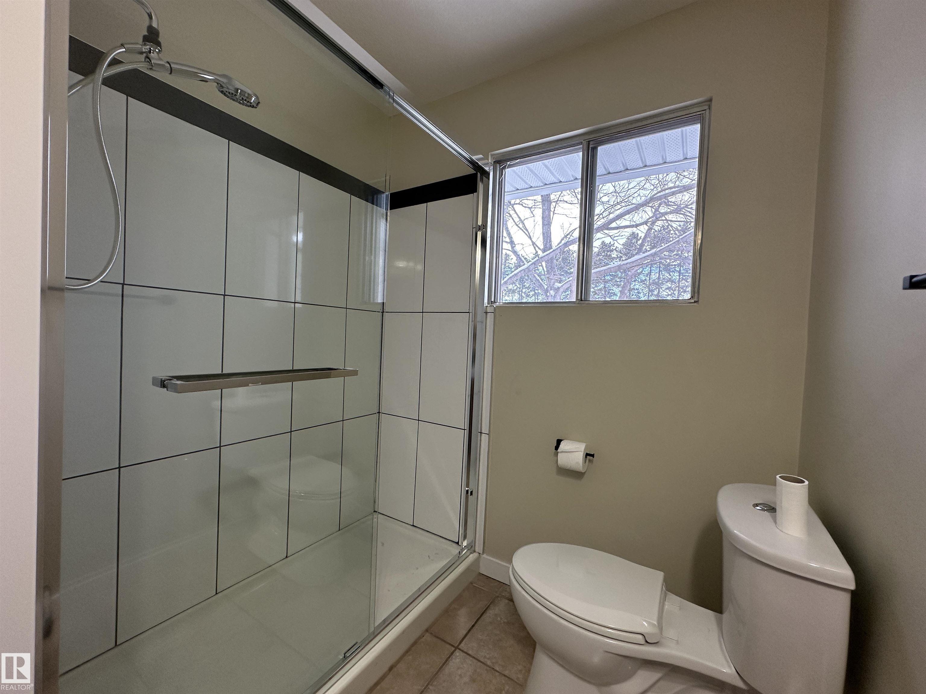 Photo 18 at 5203 51a Avenue, None, Rural Sturgeon County