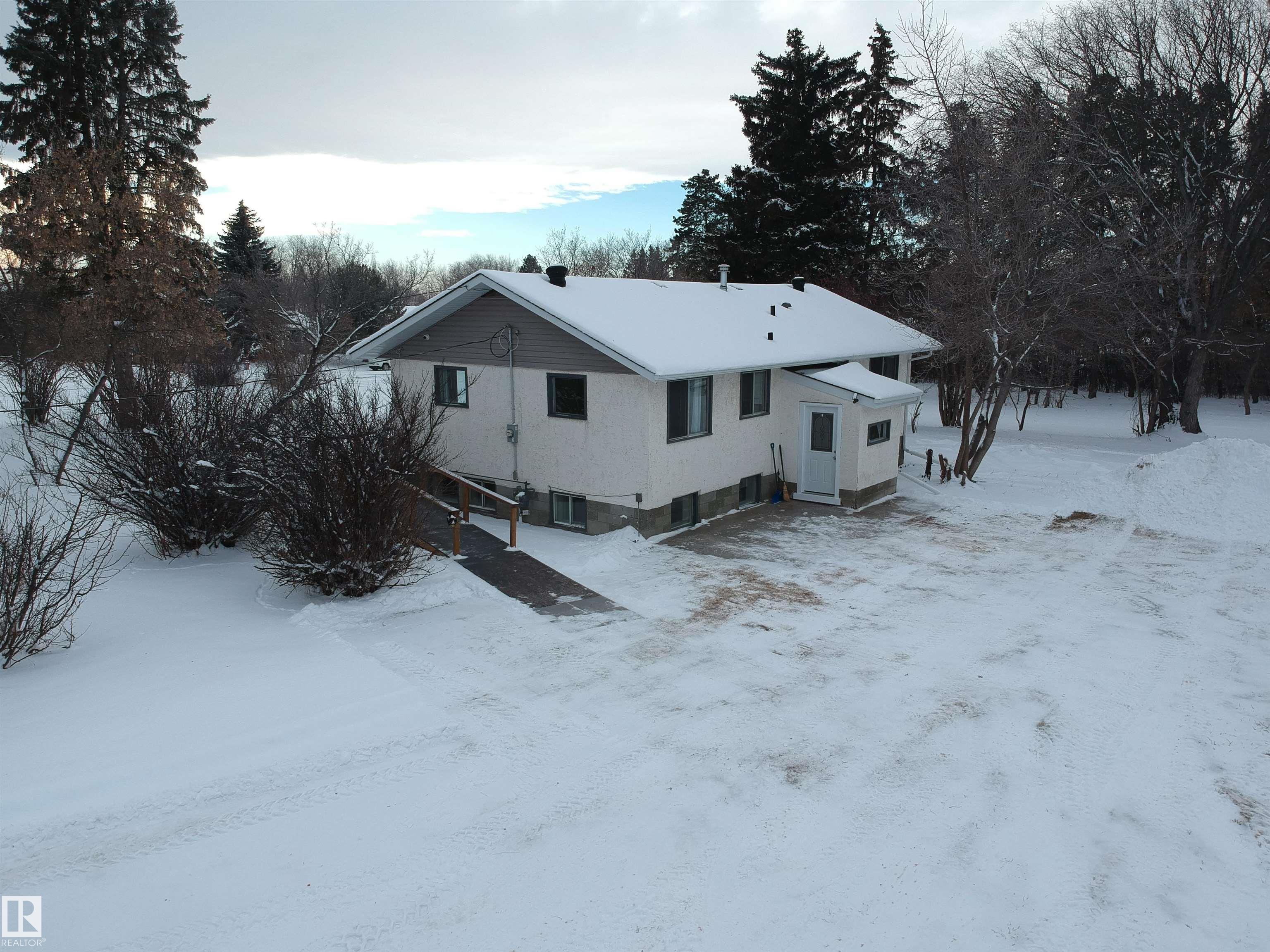 5203 51a Avenue, None, Rural Sturgeon County