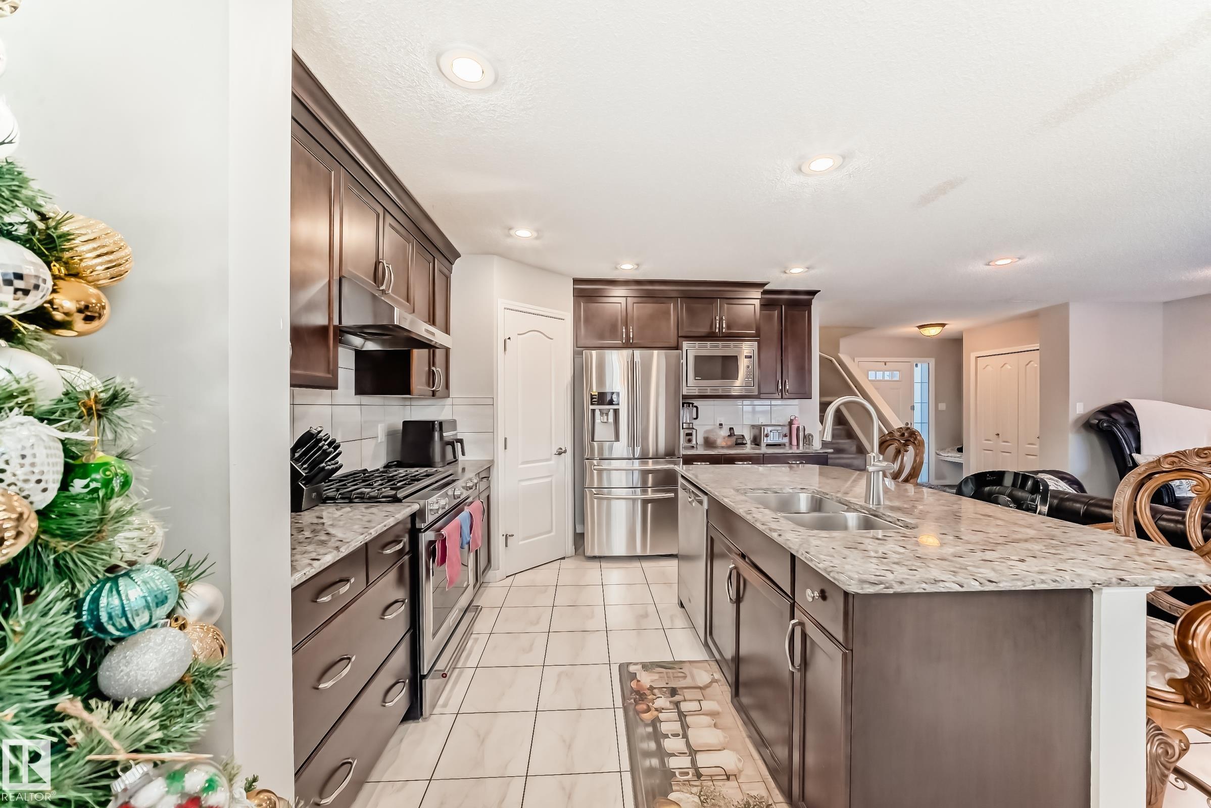 Photo 9 at 1704 158 Street SW, Glenridding Heights, Edmonton