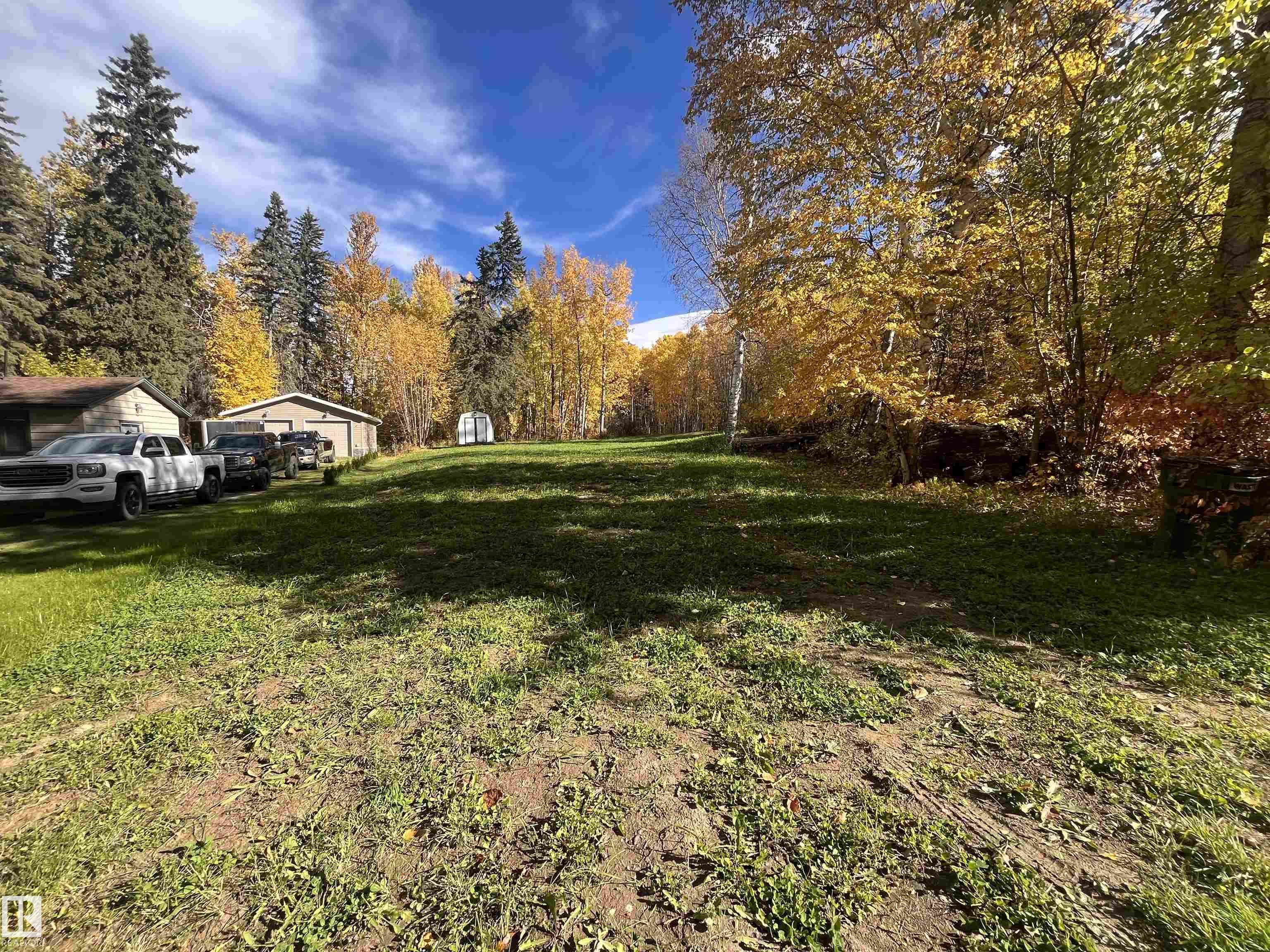 26 Pine Crescent, Silver Sands Estates, Rural Parkland County