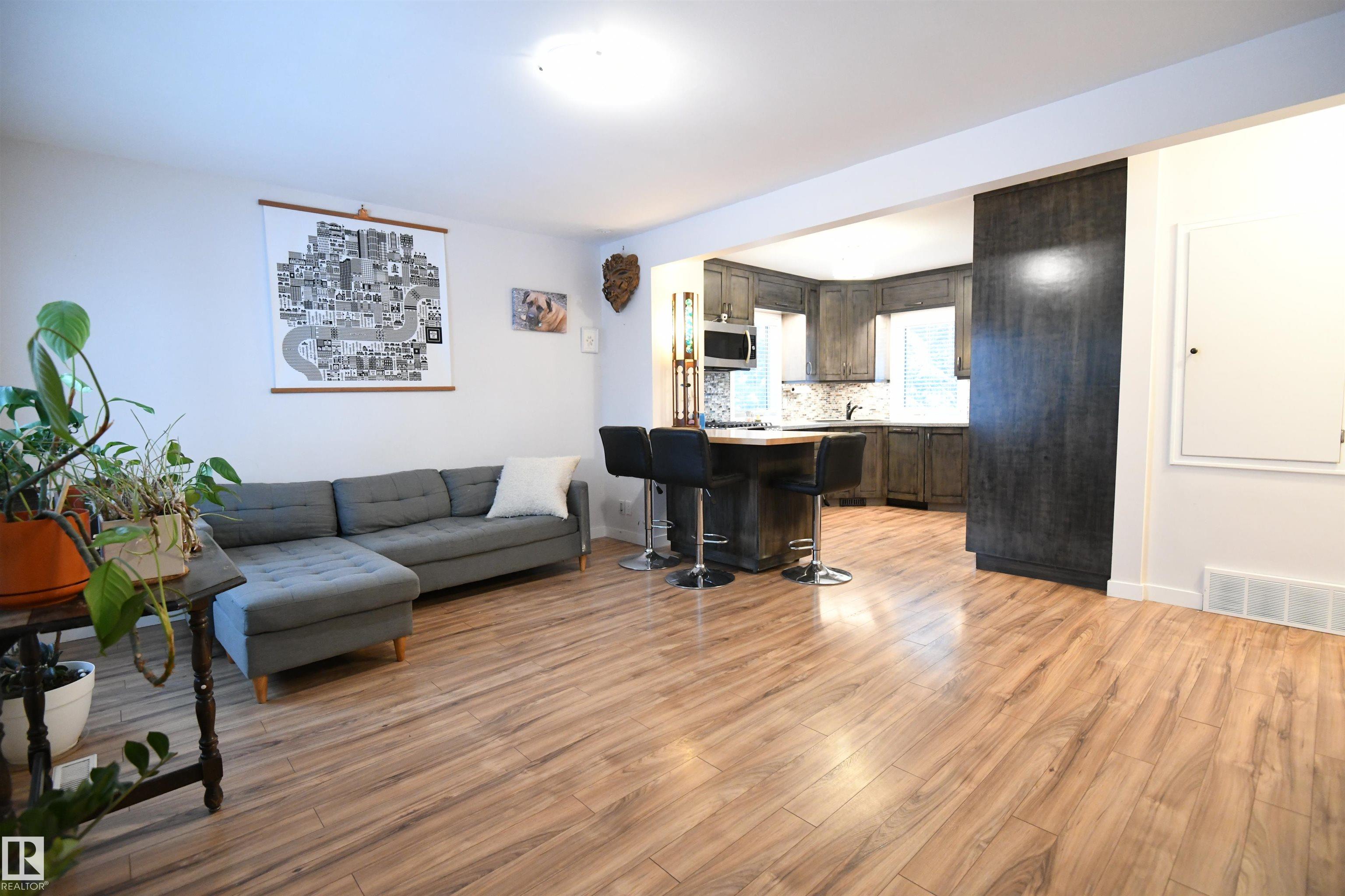 Picture for 11622 123 ST NW