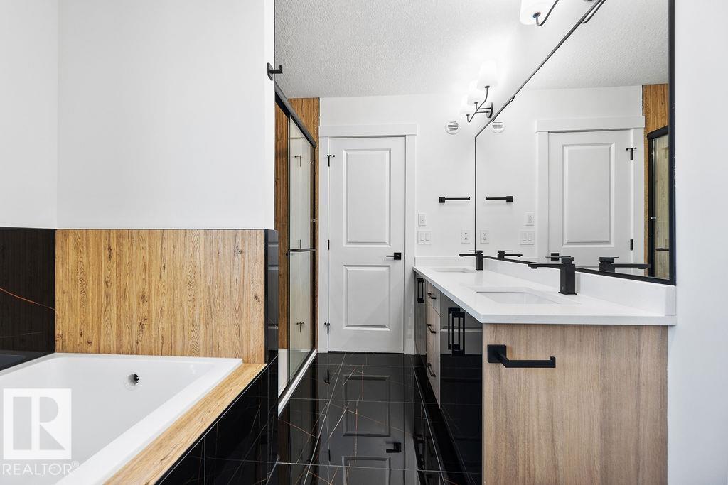 Photo 35 at 207 39 Avenue NW, Maple Crest, Edmonton