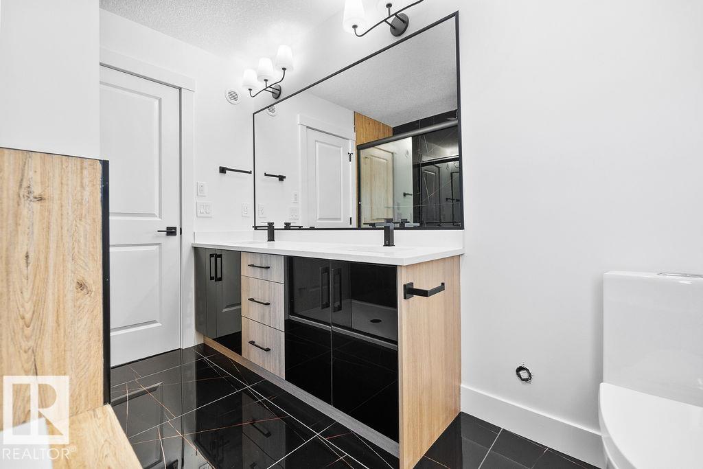 Photo 36 at 207 39 Avenue NW, Maple Crest, Edmonton