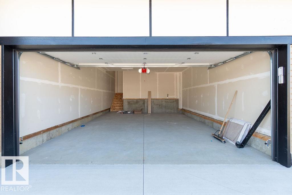 Photo 55 at 207 39 Avenue NW, Maple Crest, Edmonton