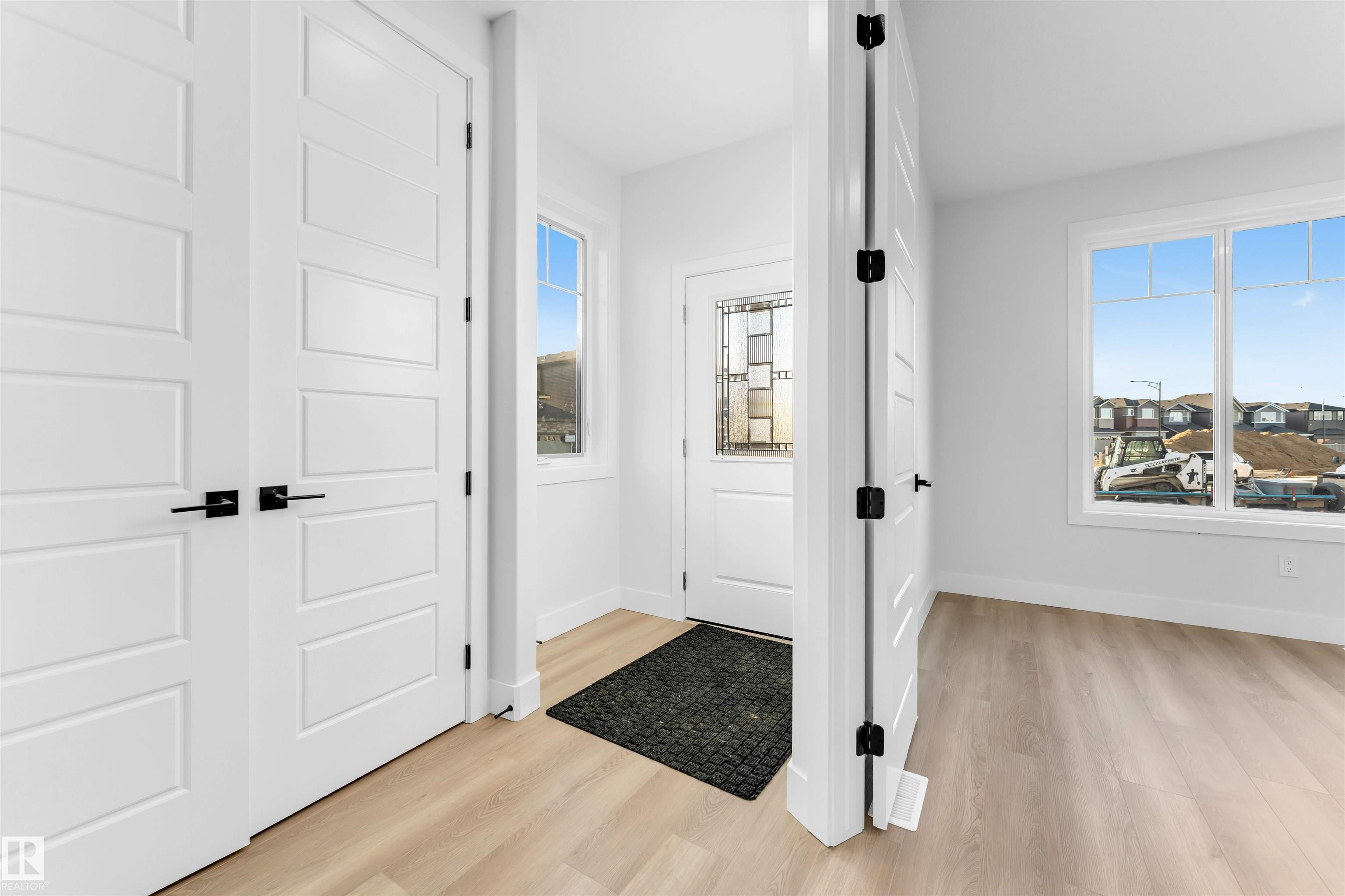 Picture for 22932 80 AV NW