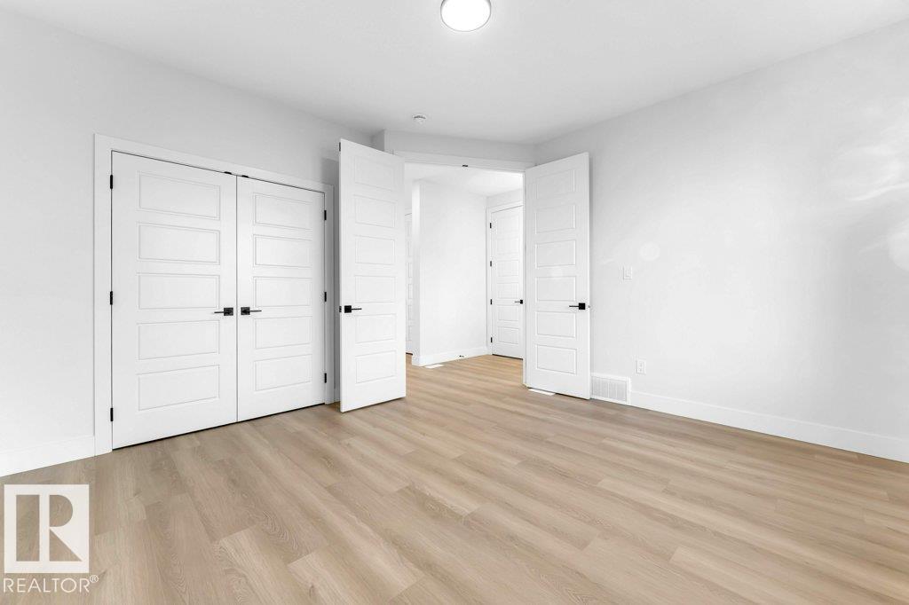 Picture for 22956 80 AV NW