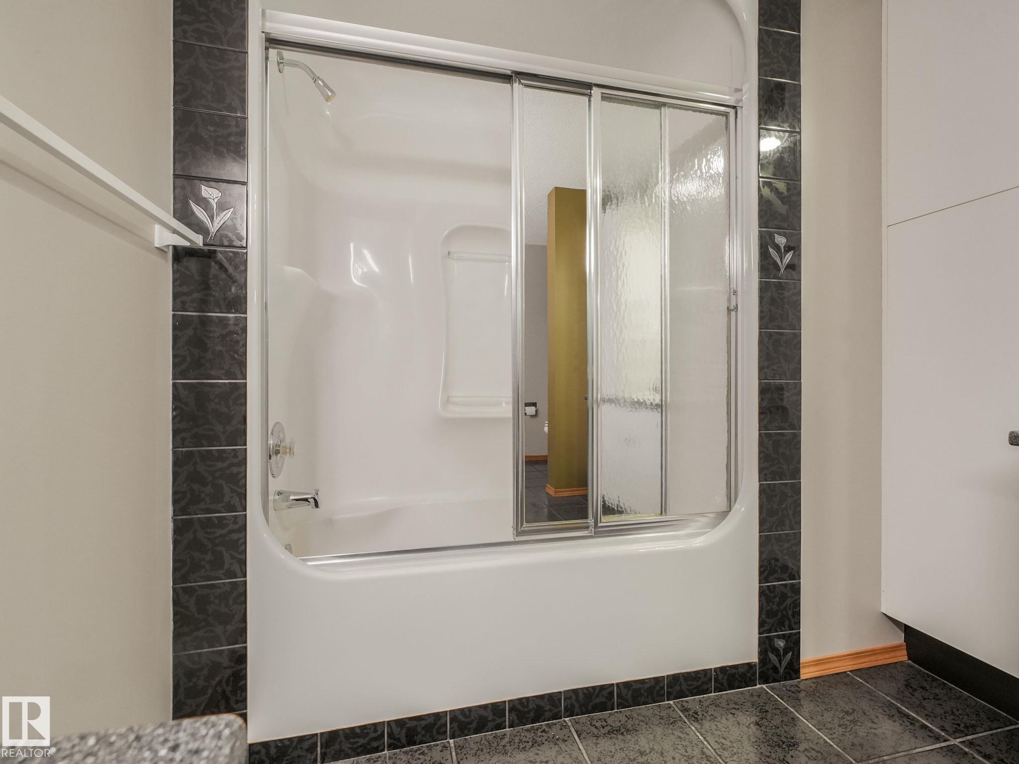 Photo 42 at 73 - 23020 Twp Road 522, Sconalglen & Park Estates, Rural Strathcona County