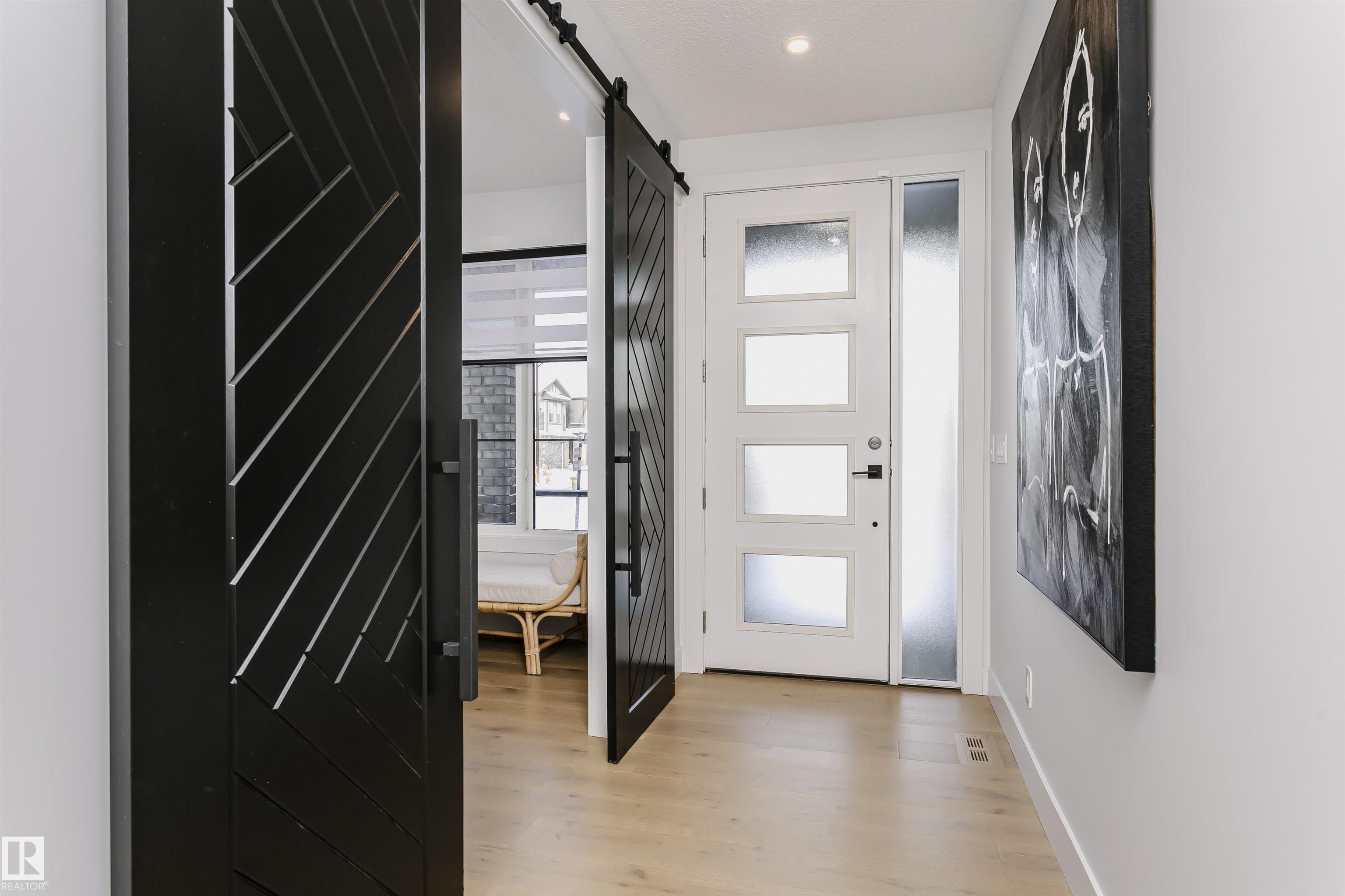 6245 King Vista SW, Keswick, Edmonton