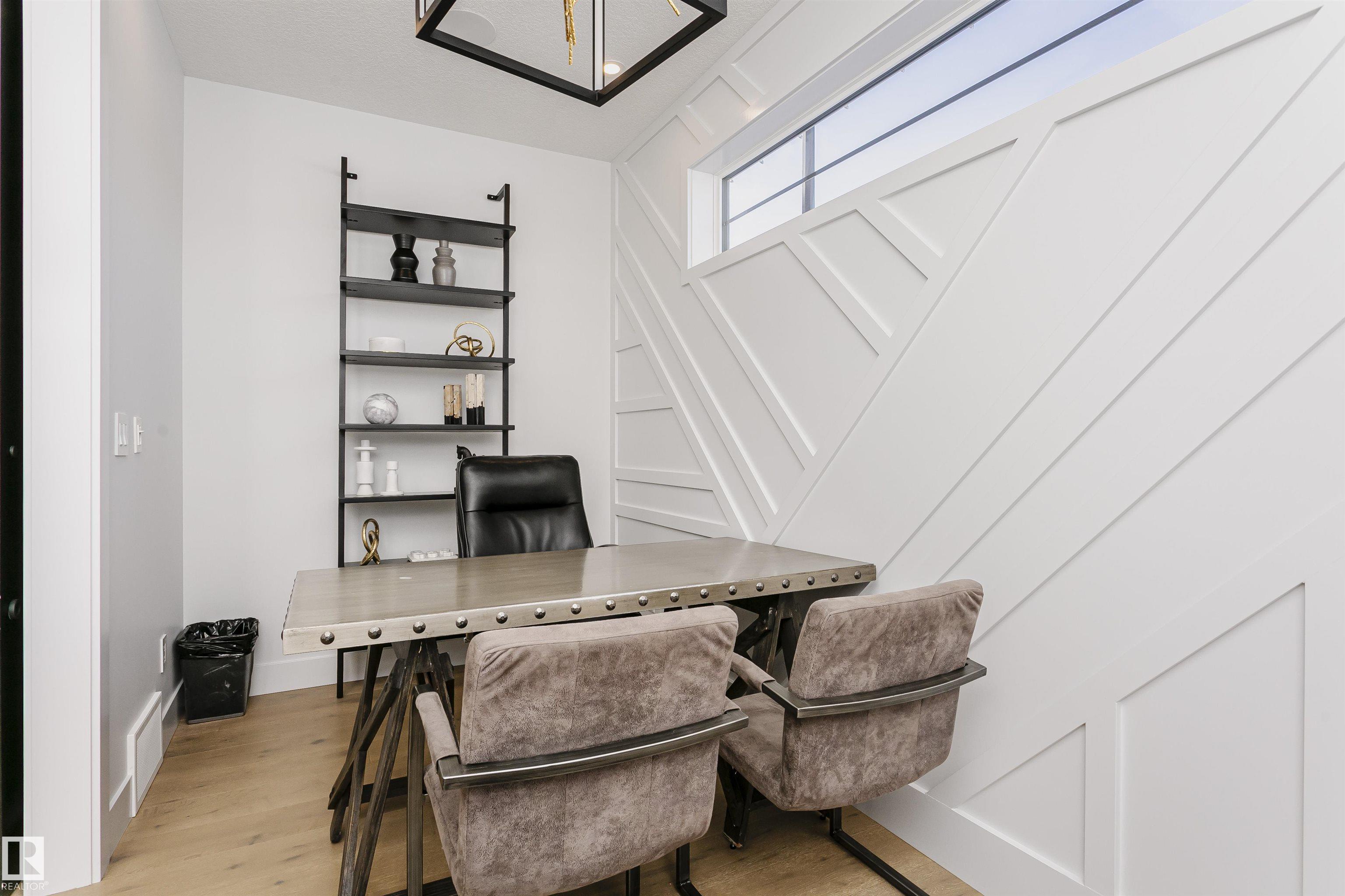 6245 King Vista SW, Keswick, Edmonton