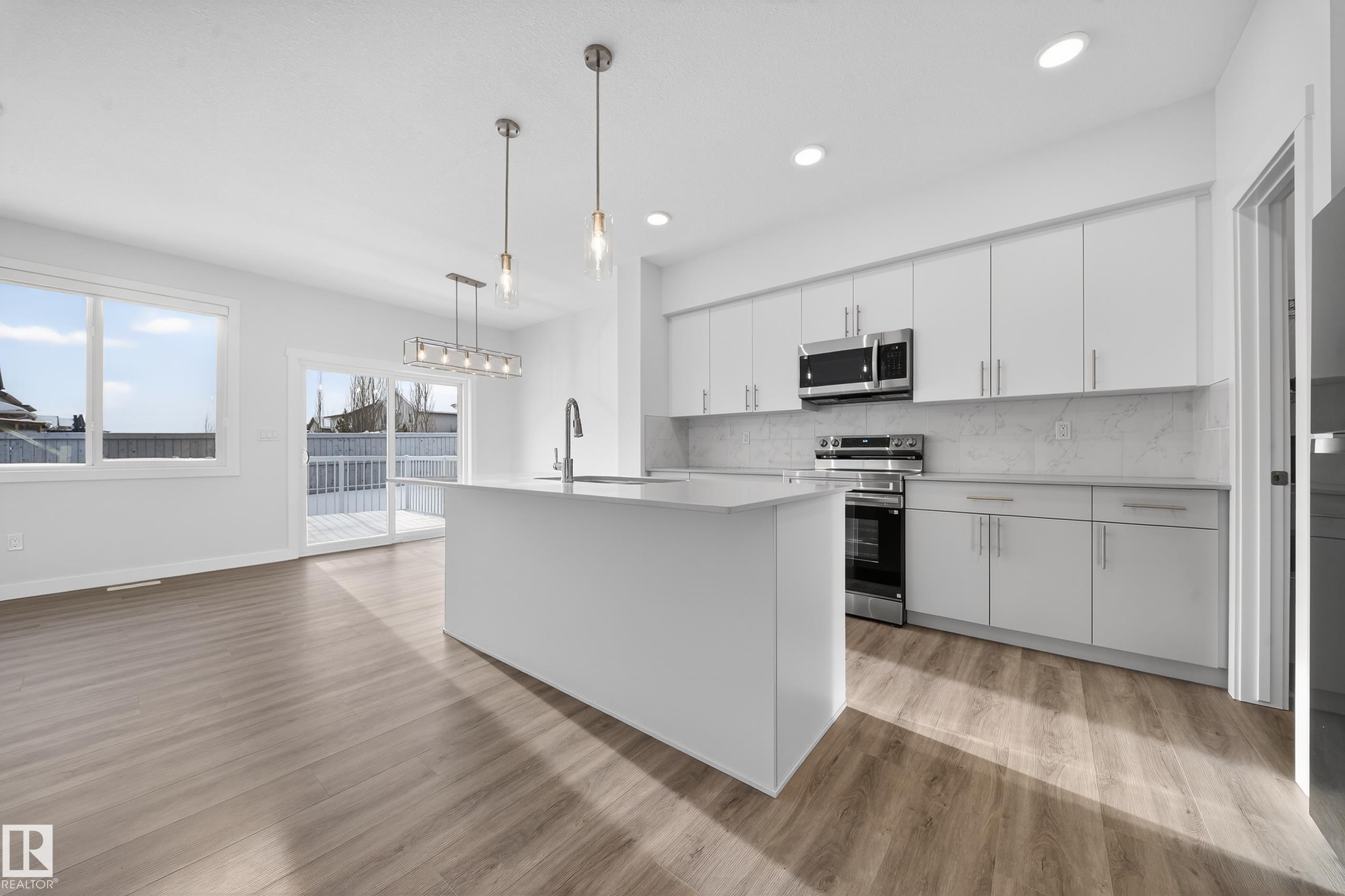 8515 181 Avenue NW, Klarvatten, Edmonton