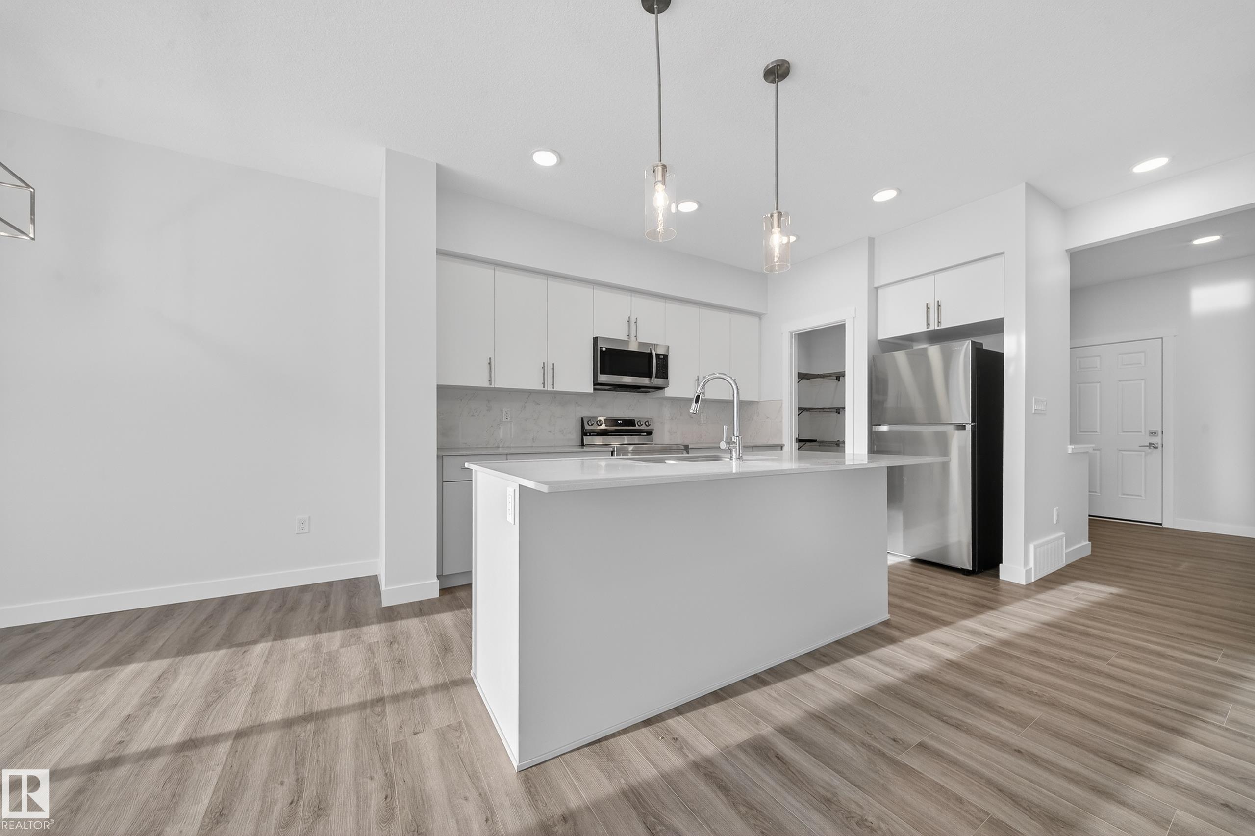 Photo 7 at 8515 181 Avenue NW, Klarvatten, Edmonton