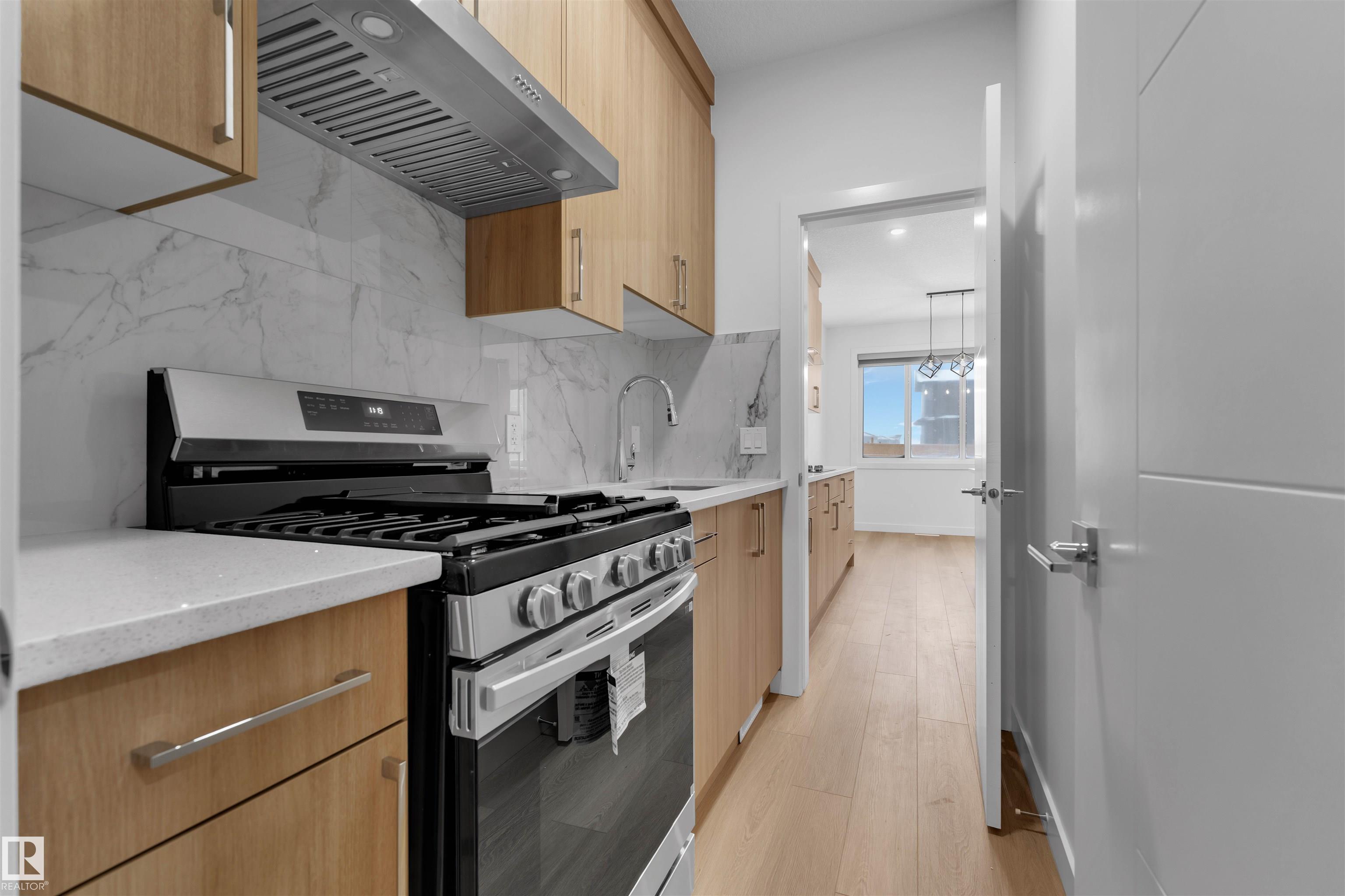 Photo 11 at 28 Norwyck Way, Fenwyck, Spruce Grove