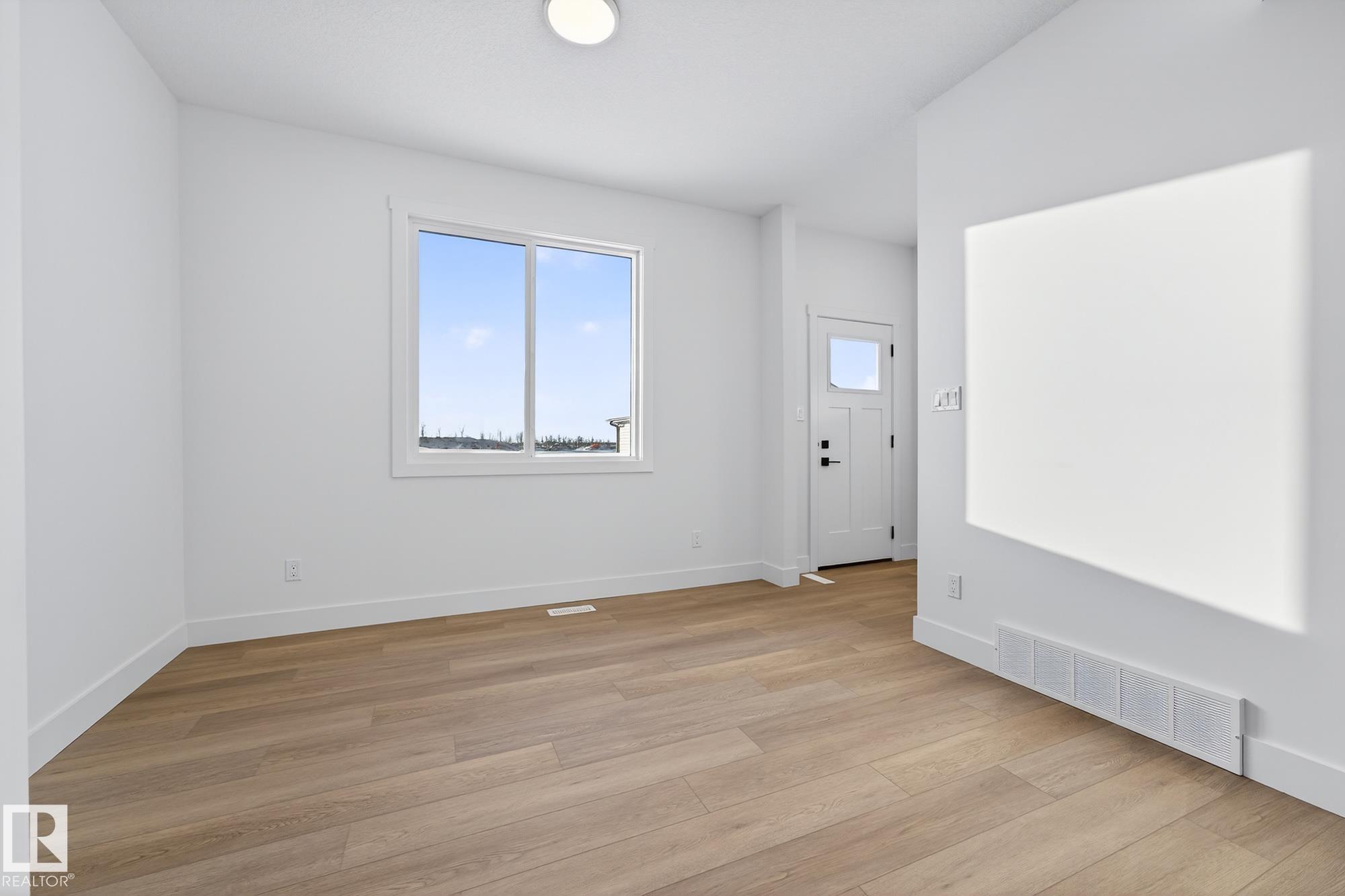 Photo 16 at 10241 92a Avenue, Morinville