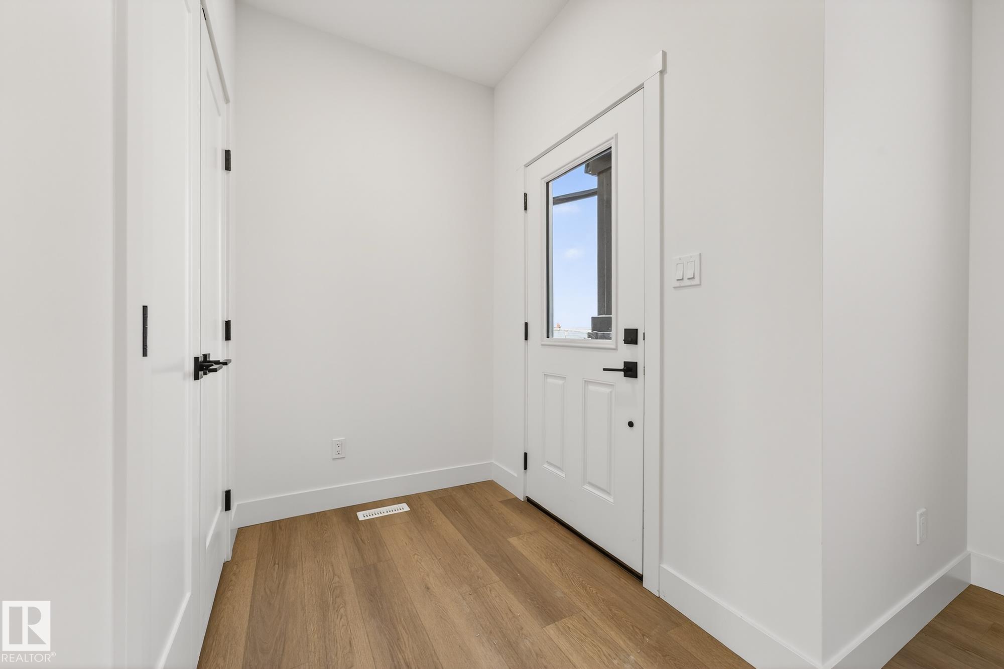 10241 92a Avenue, Morinville