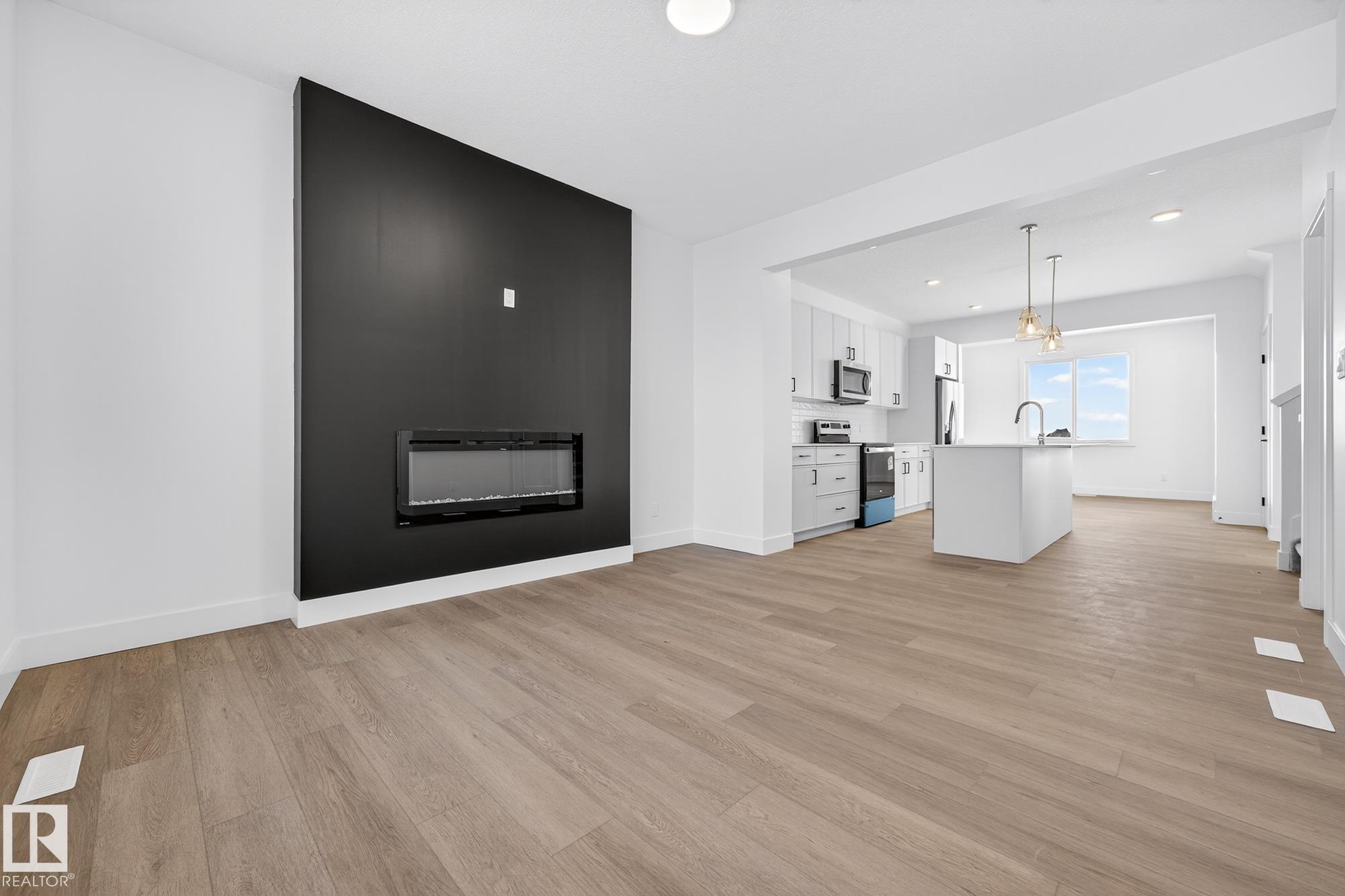 10241 92a Avenue, Morinville