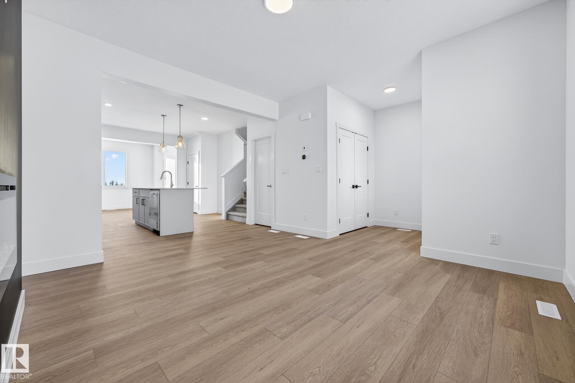 Photo 8 at 10241 92a Avenue, Morinville