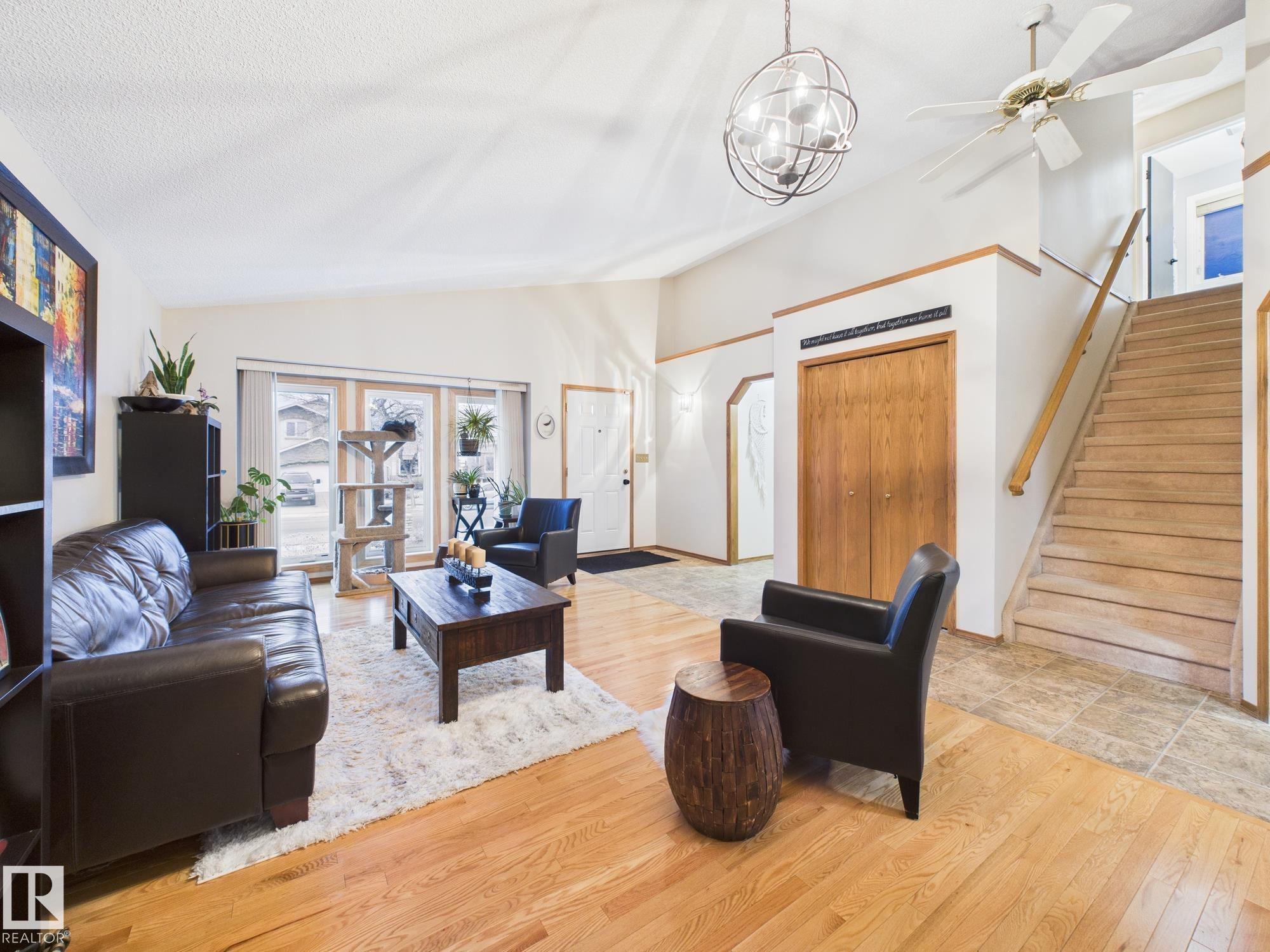 Photo 11 at 92 Dufferin Street, Deer Ridge, St. Albert