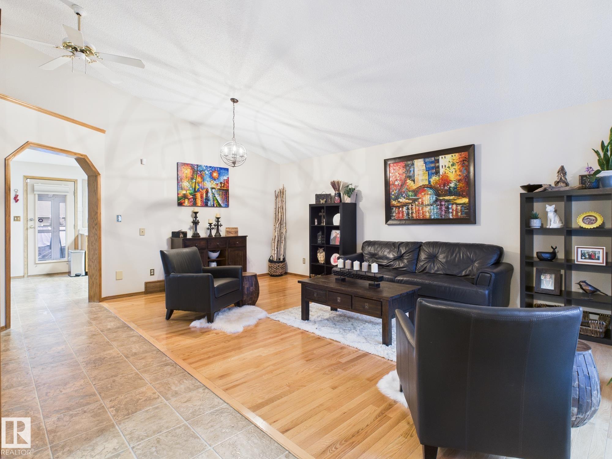 Photo 12 at 92 Dufferin Street, Deer Ridge, St. Albert