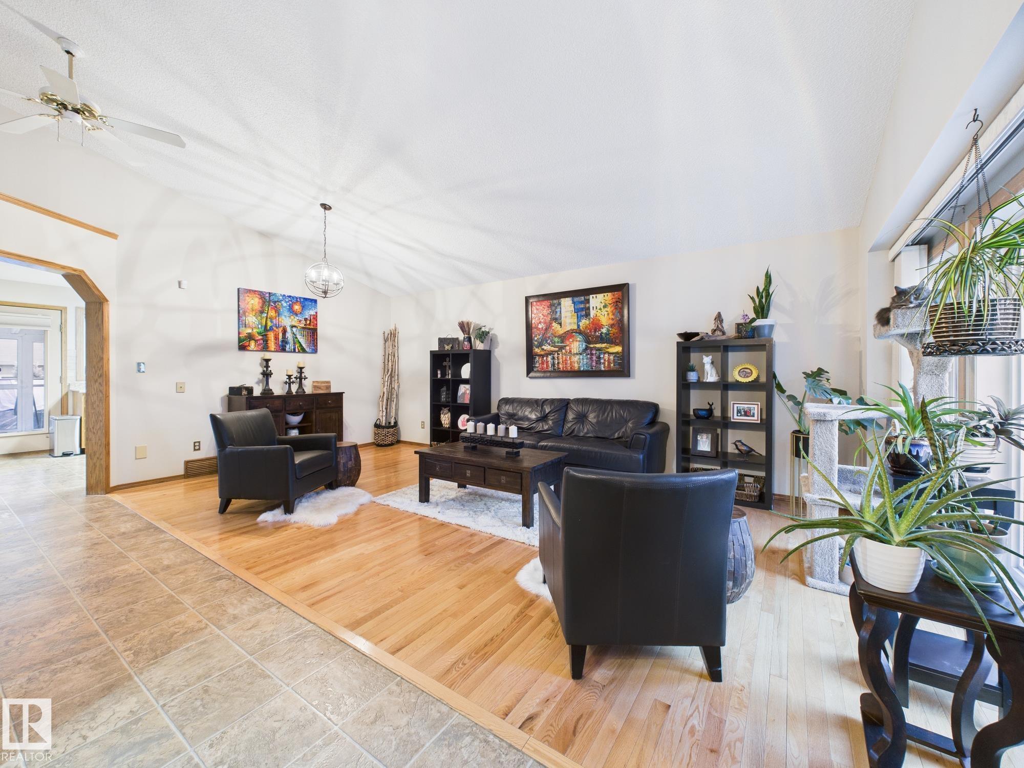 Photo 10 at 92 Dufferin Street, Deer Ridge, St. Albert