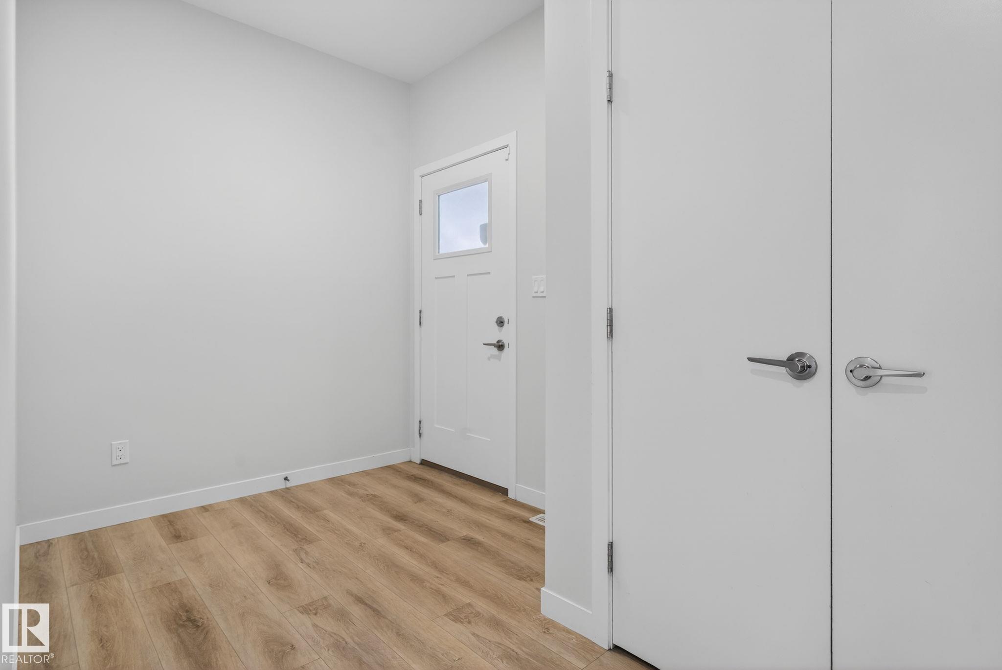 Photo 7 at 9125 Pear Drive SW, The Orchards At Ellerslie, Edmonton