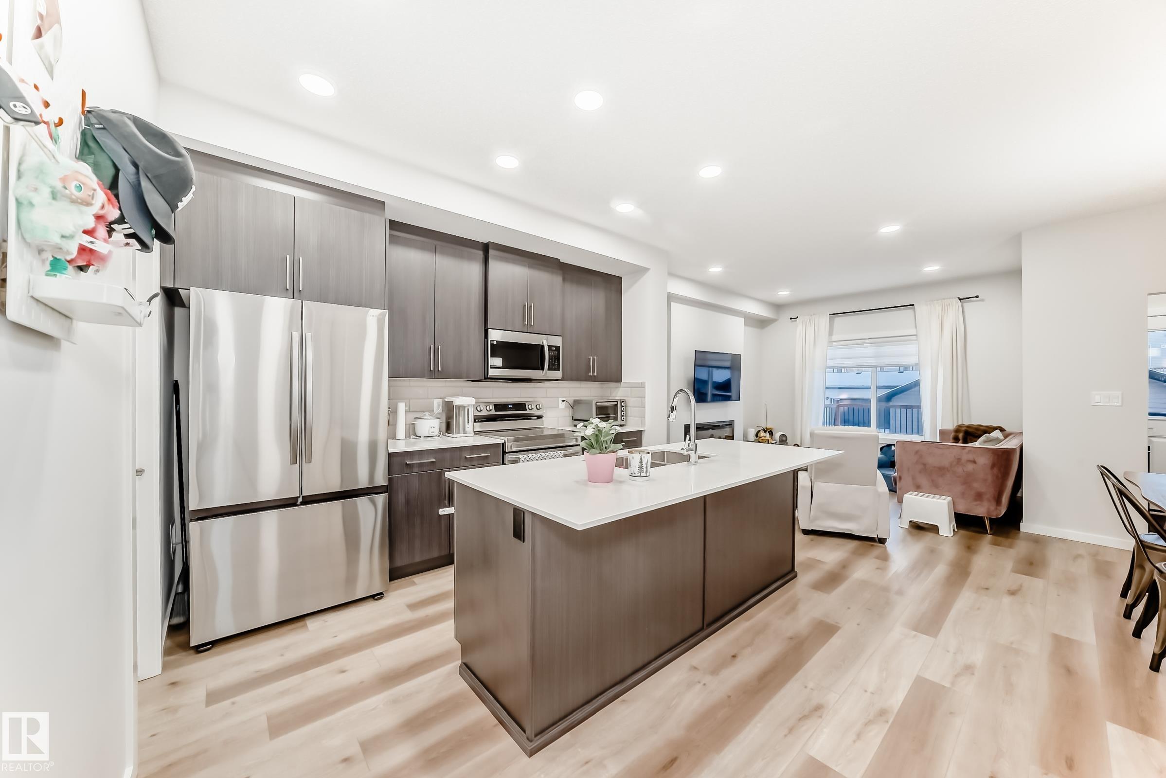 Photo 13 at 332 29 Street SW, Alces, Edmonton