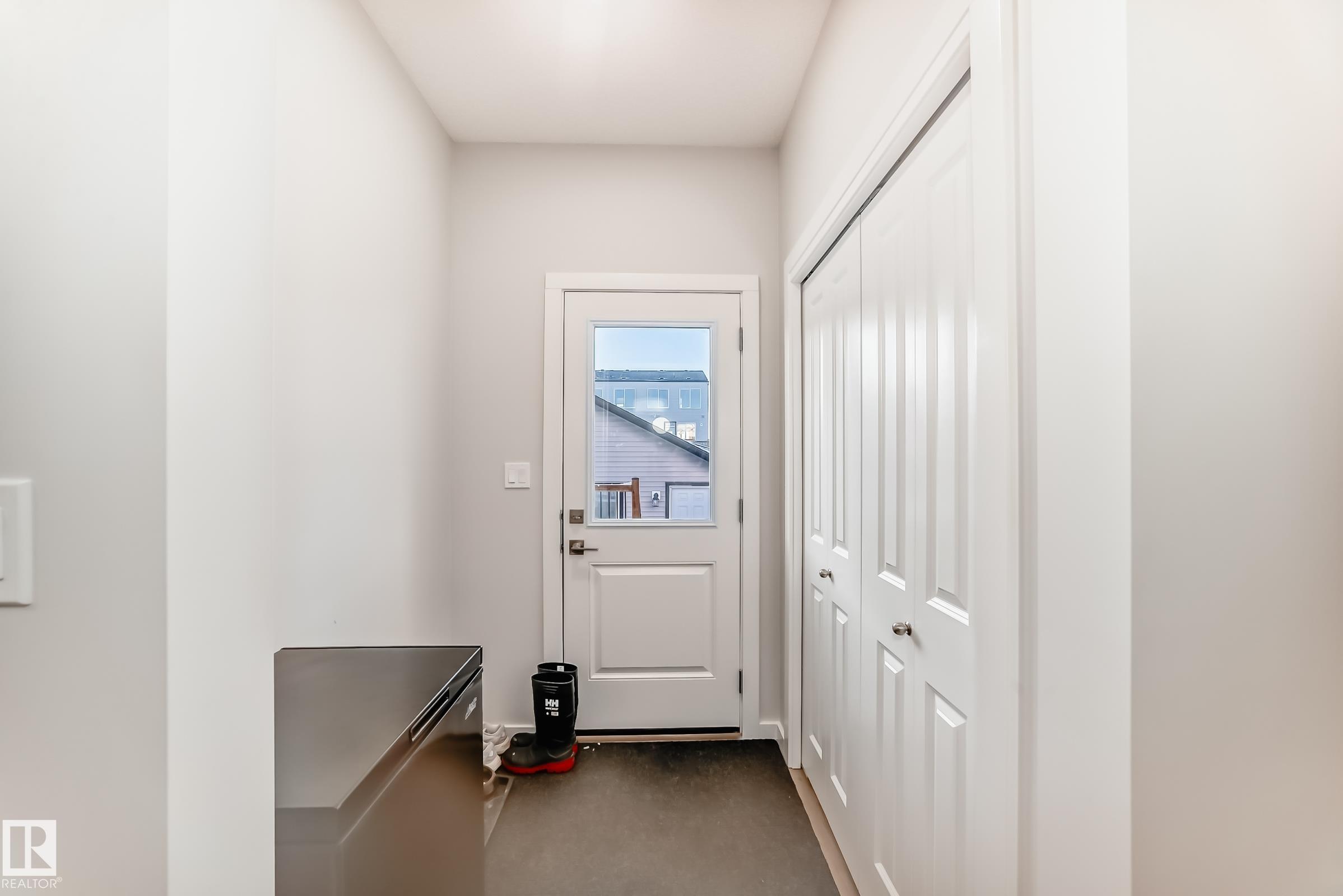 Picture for 332 29 ST SW