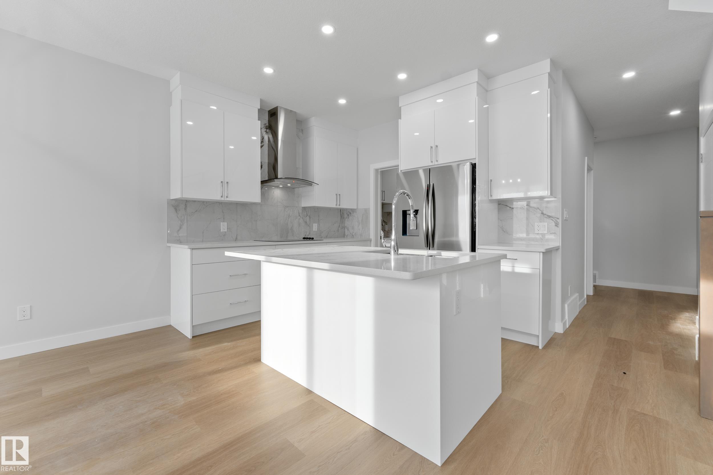 Photo 13 at 11 Westwyck, Fenwyck, Spruce Grove