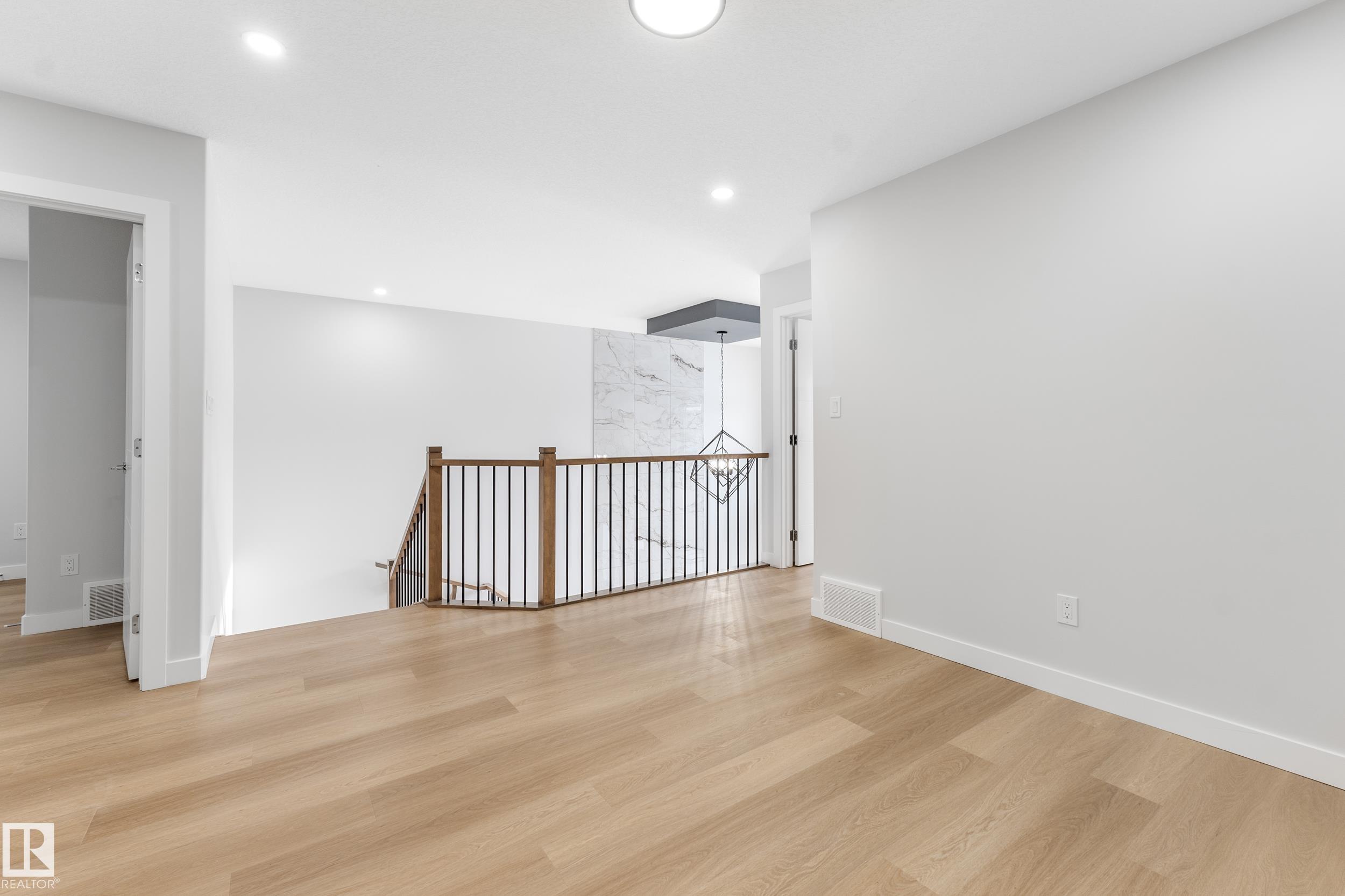 Photo 31 at 11 Westwyck, Fenwyck, Spruce Grove