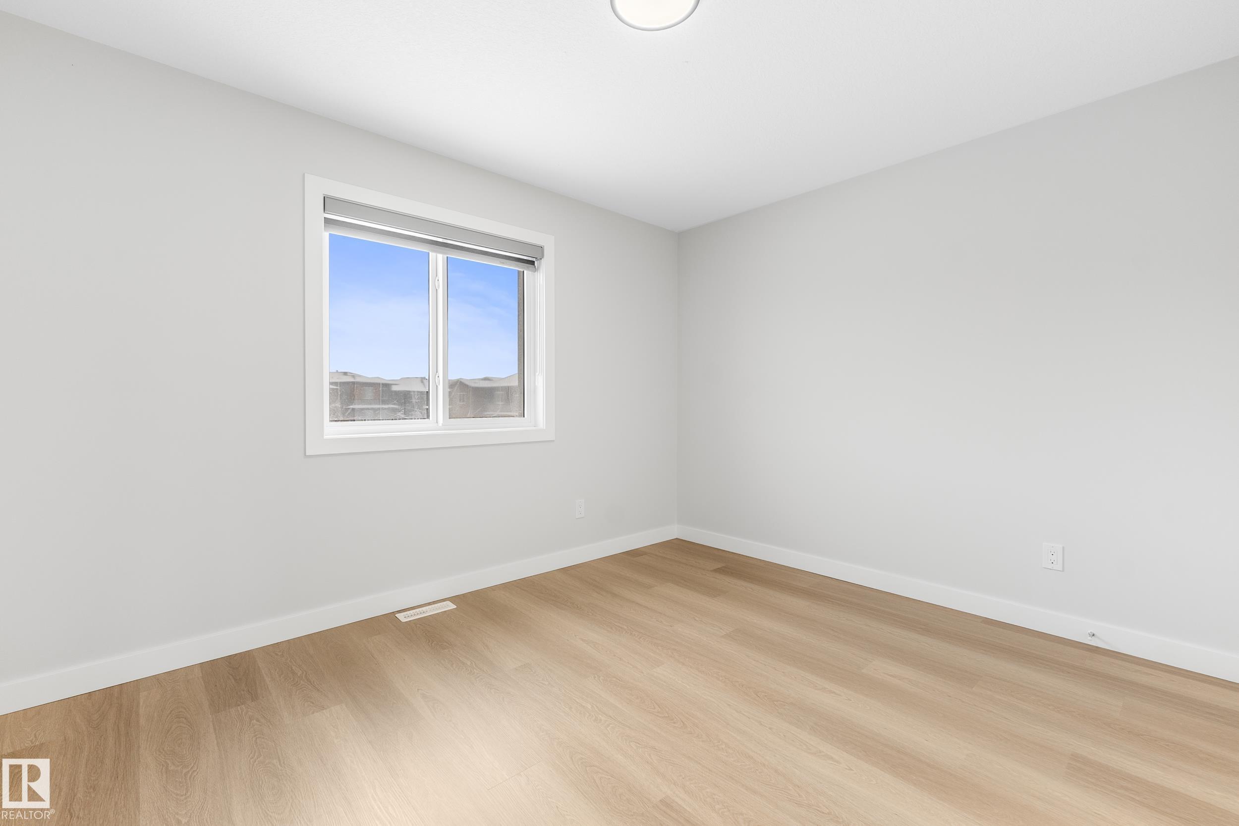 Photo 43 at 11 Westwyck, Fenwyck, Spruce Grove