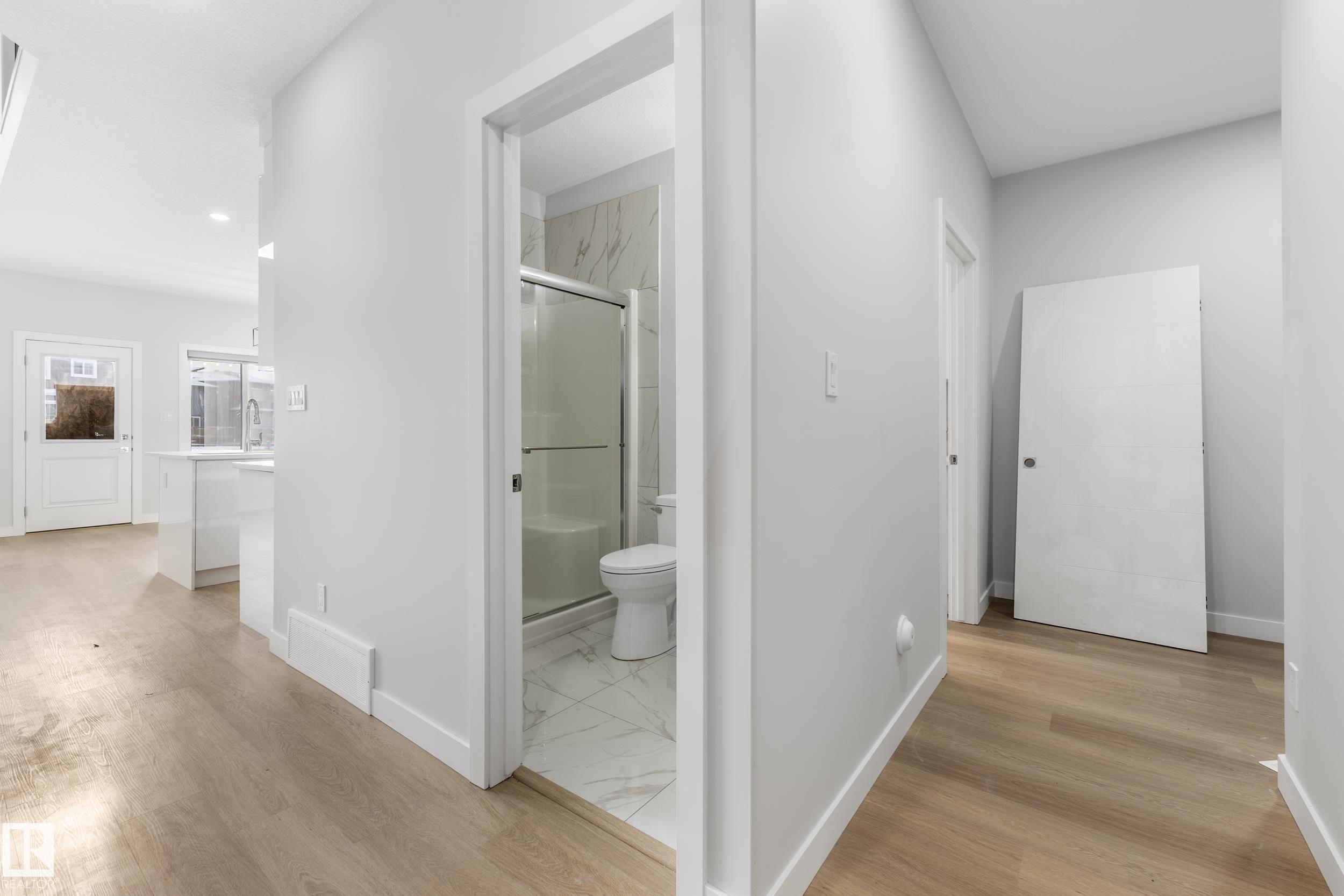 Photo 7 at 11 Westwyck, Fenwyck, Spruce Grove