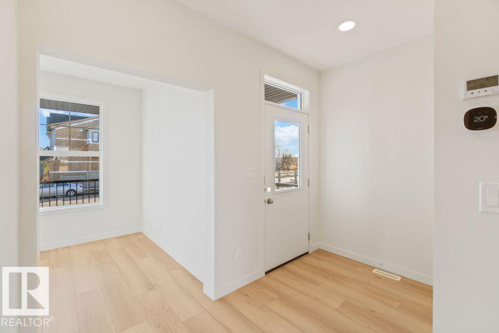 Photo 6 at 7106 50a Avenue, Elan, Beaumont