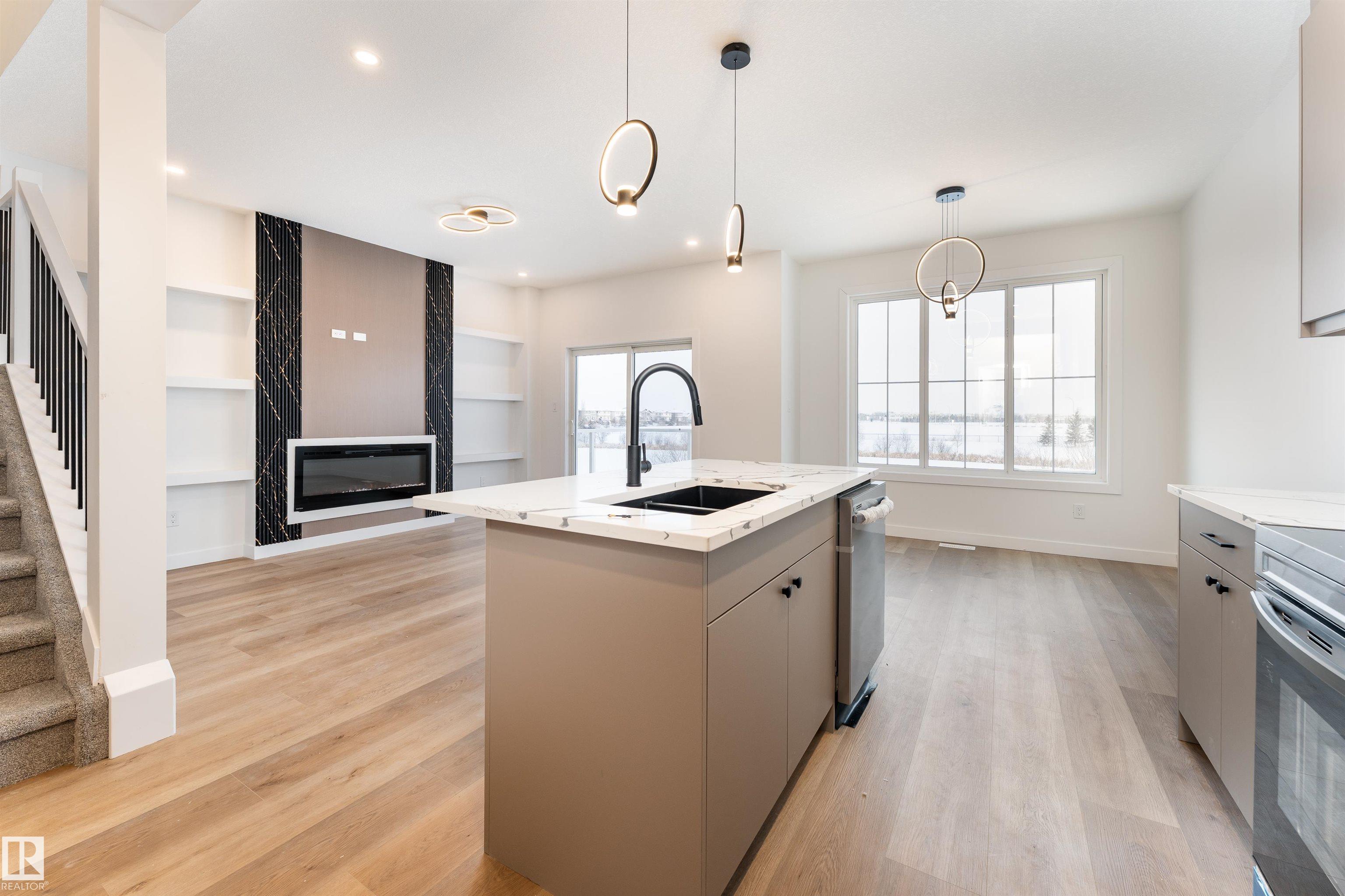 186 Elliot Wynd, South Pointe, Fort Saskatchewan