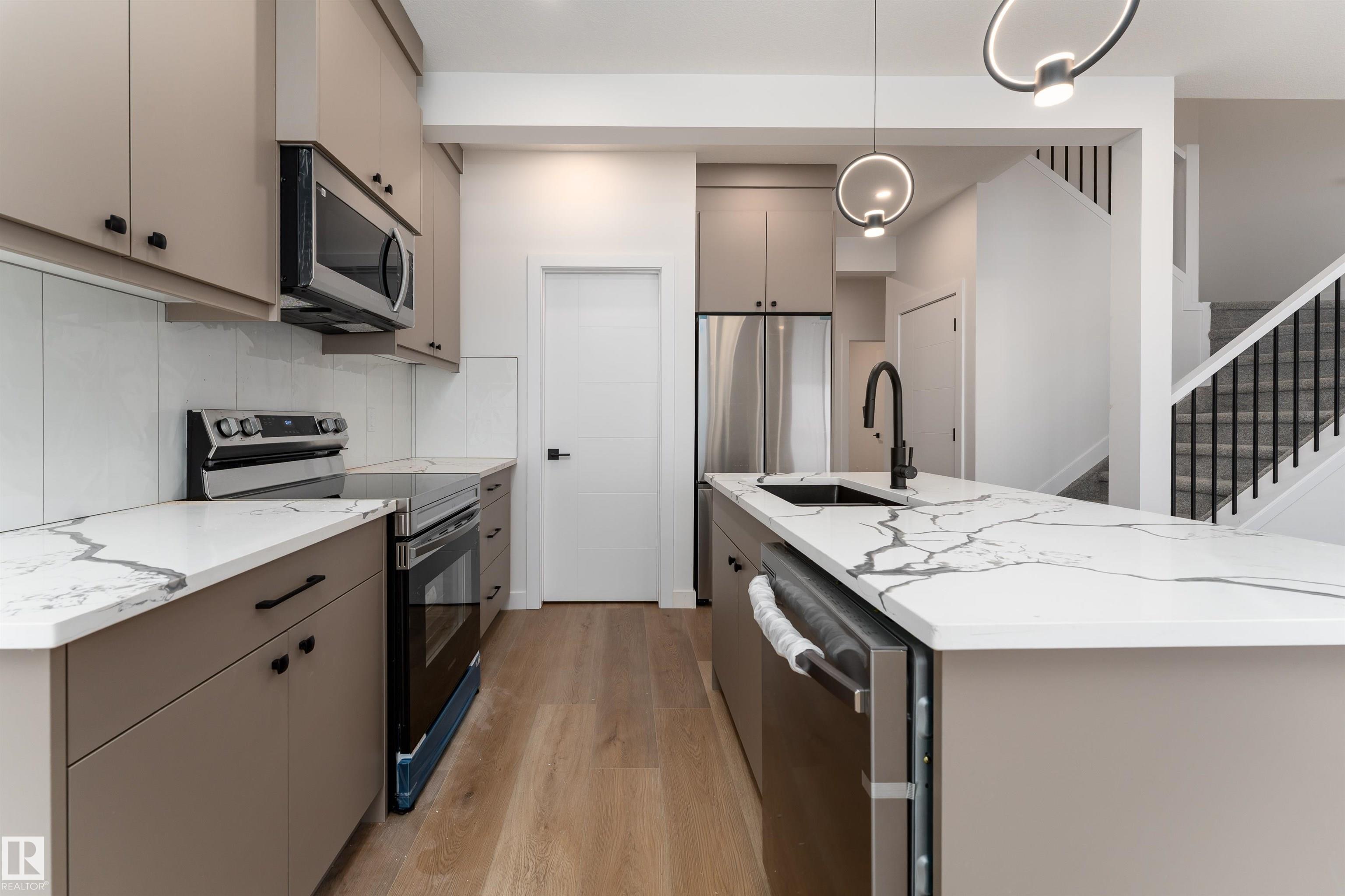 186 Elliot Wynd, South Pointe, Fort Saskatchewan